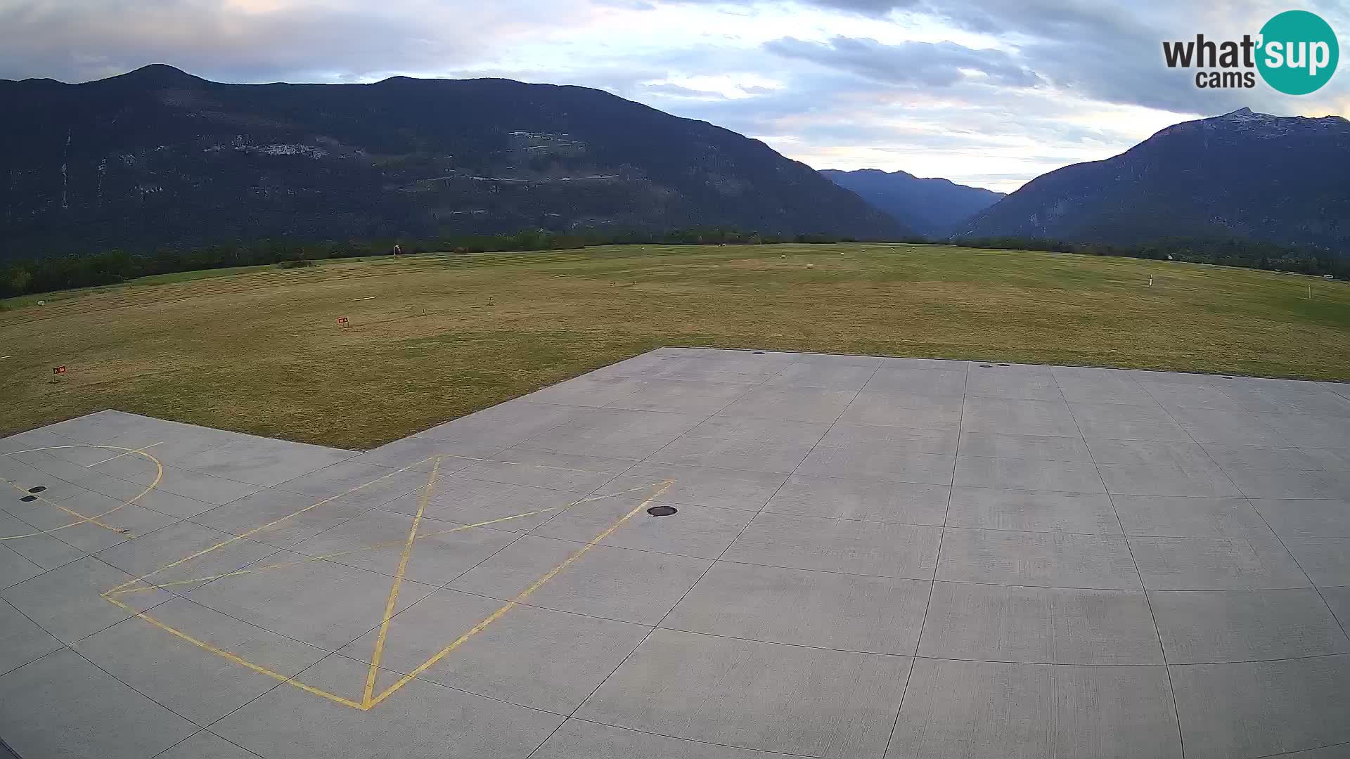 Webcam de l’aéroport de Bovec – Skydive Bovec