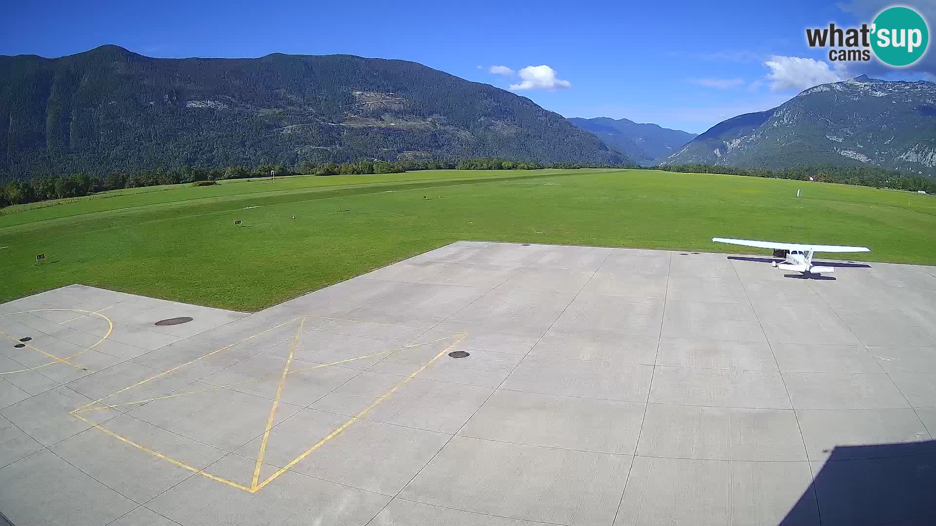 Bovec airport webcam – Skydive Bovec