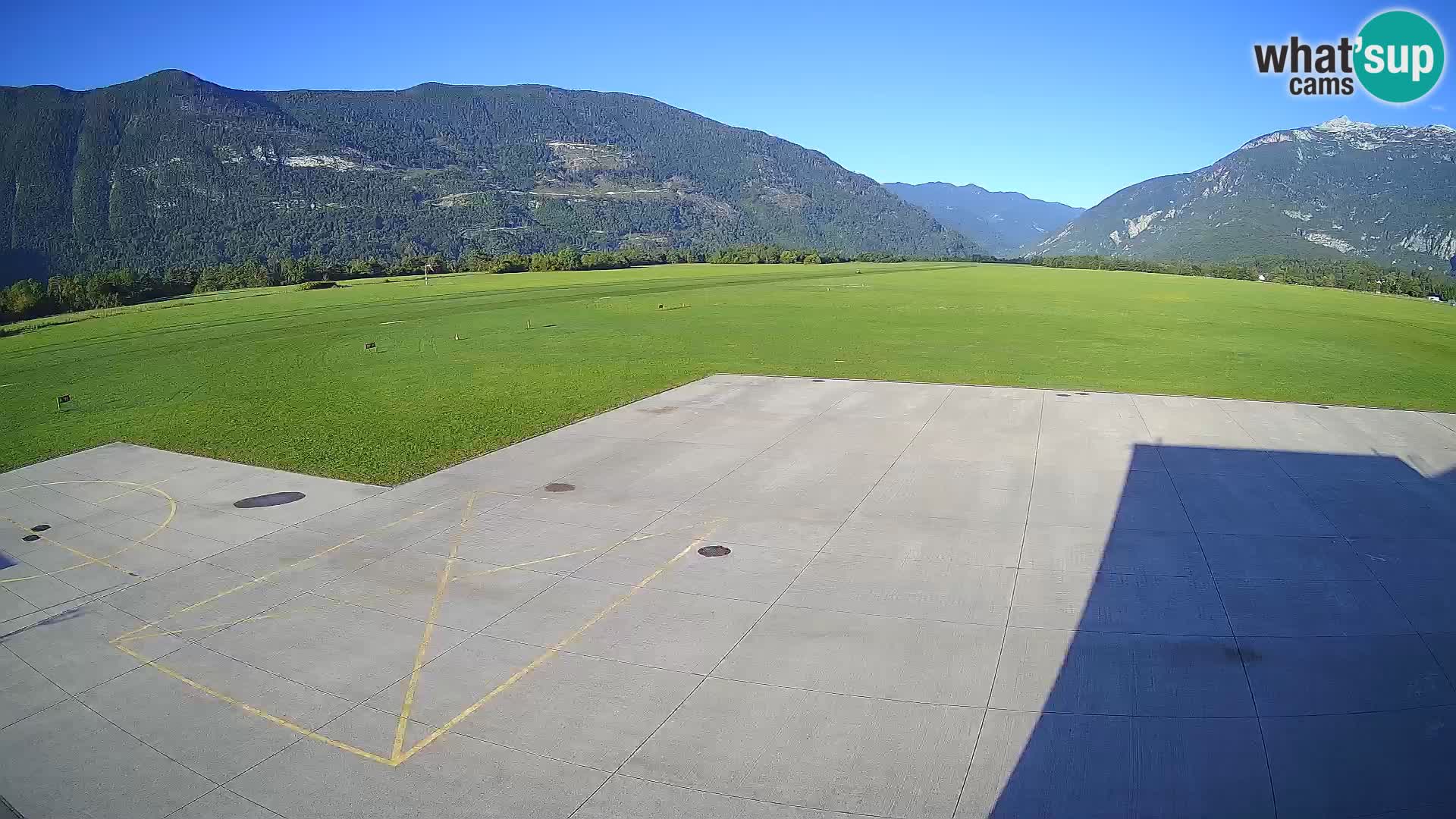 Bovec airport webcam – Skydive Bovec