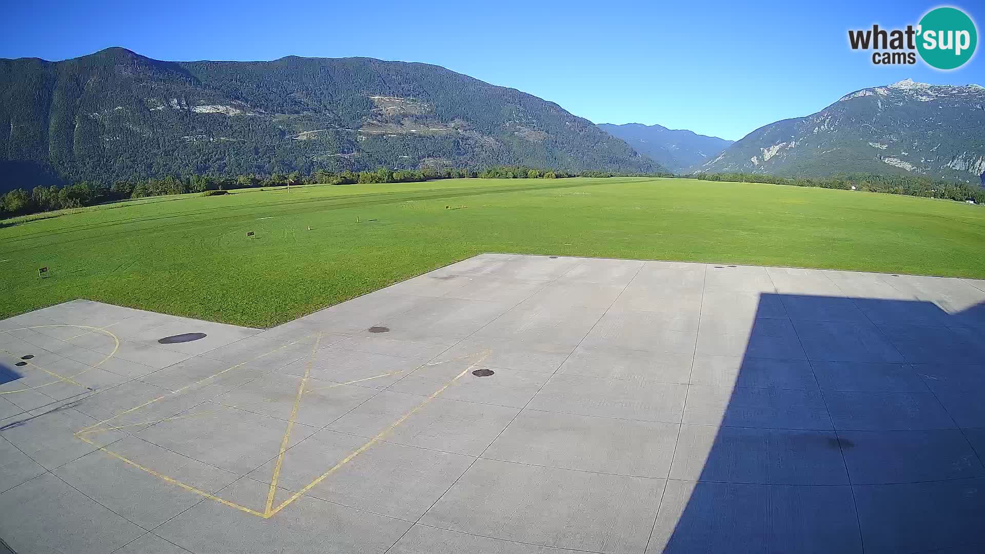 Bovec airport webcam – Skydive Bovec