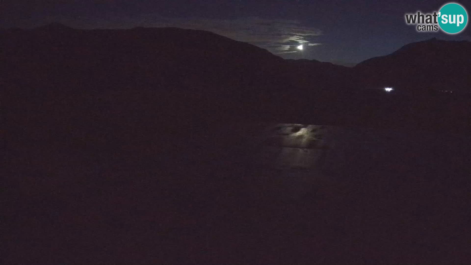 Webcam aereoporto di Bovec (Plezzo) – Vista verso il Kanin