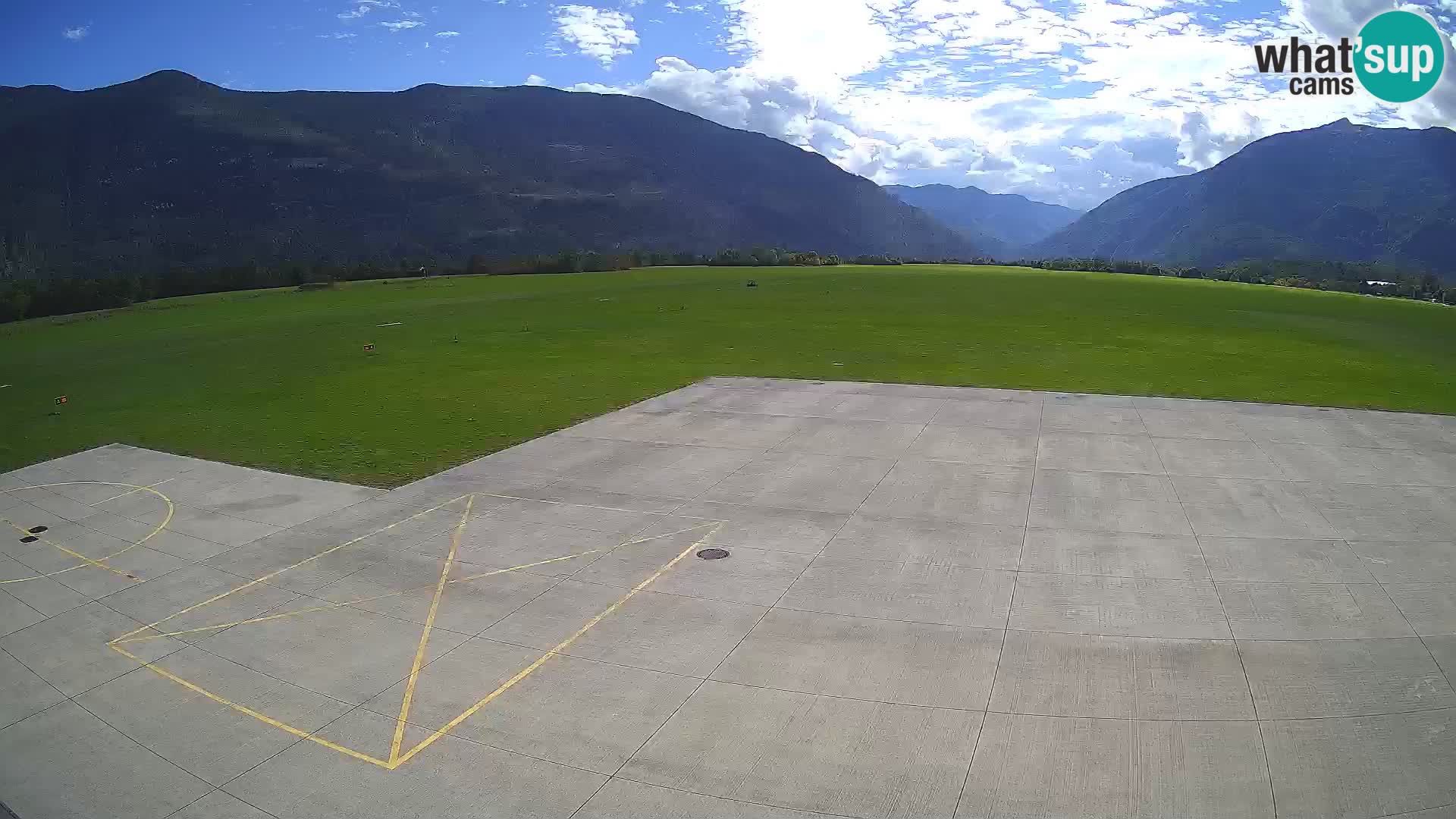 Bovec airport webcam – Skydive Bovec