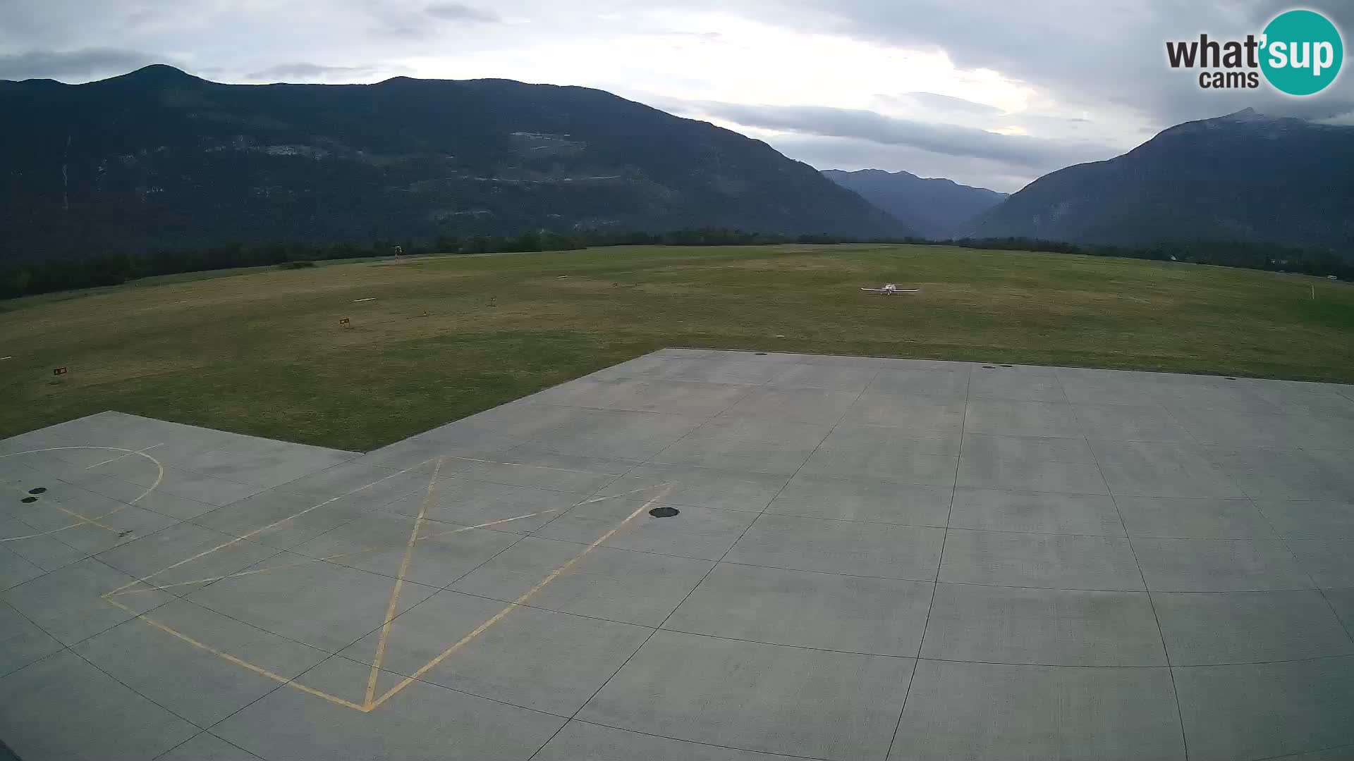 Bovec airport webcam – Skydive Bovec
