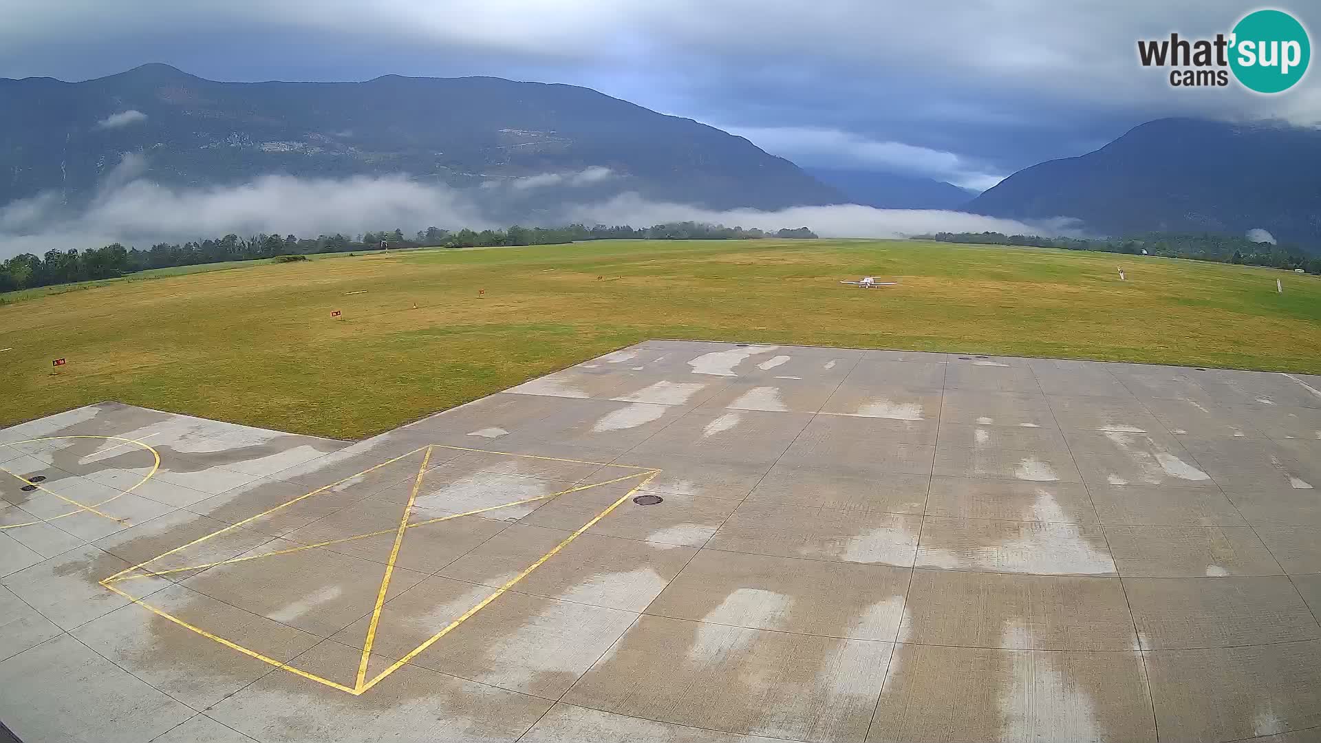 Web kamera zračne luke Bovec – Skydive Bovec