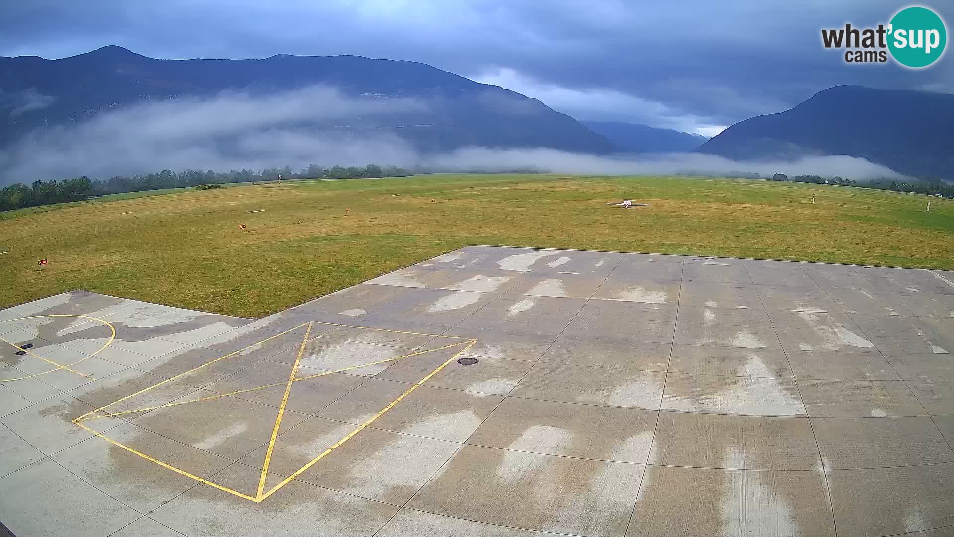 Web kamera zračne luke Bovec – Skydive Bovec