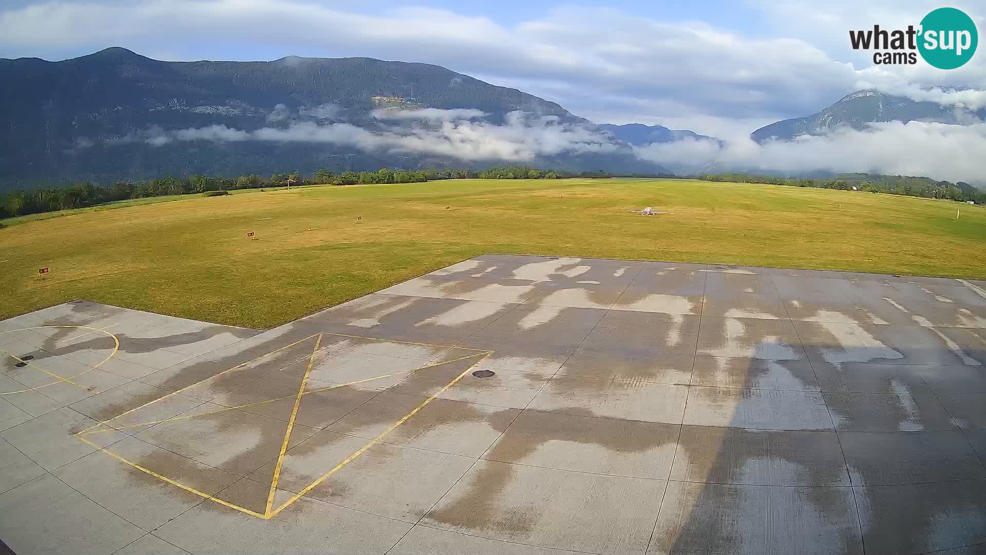 Bovec airport webcam – Skydive Bovec