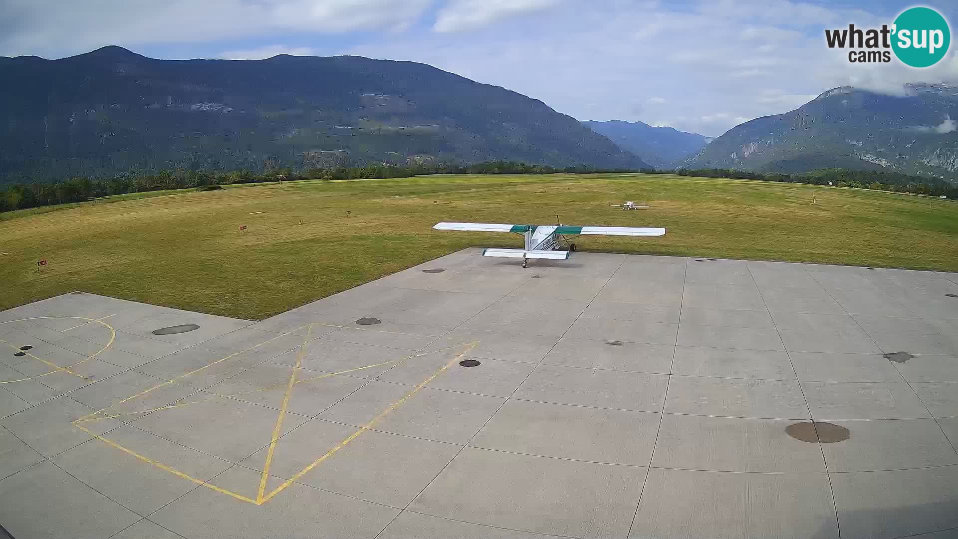 Bovec airport webcam – Skydive Bovec