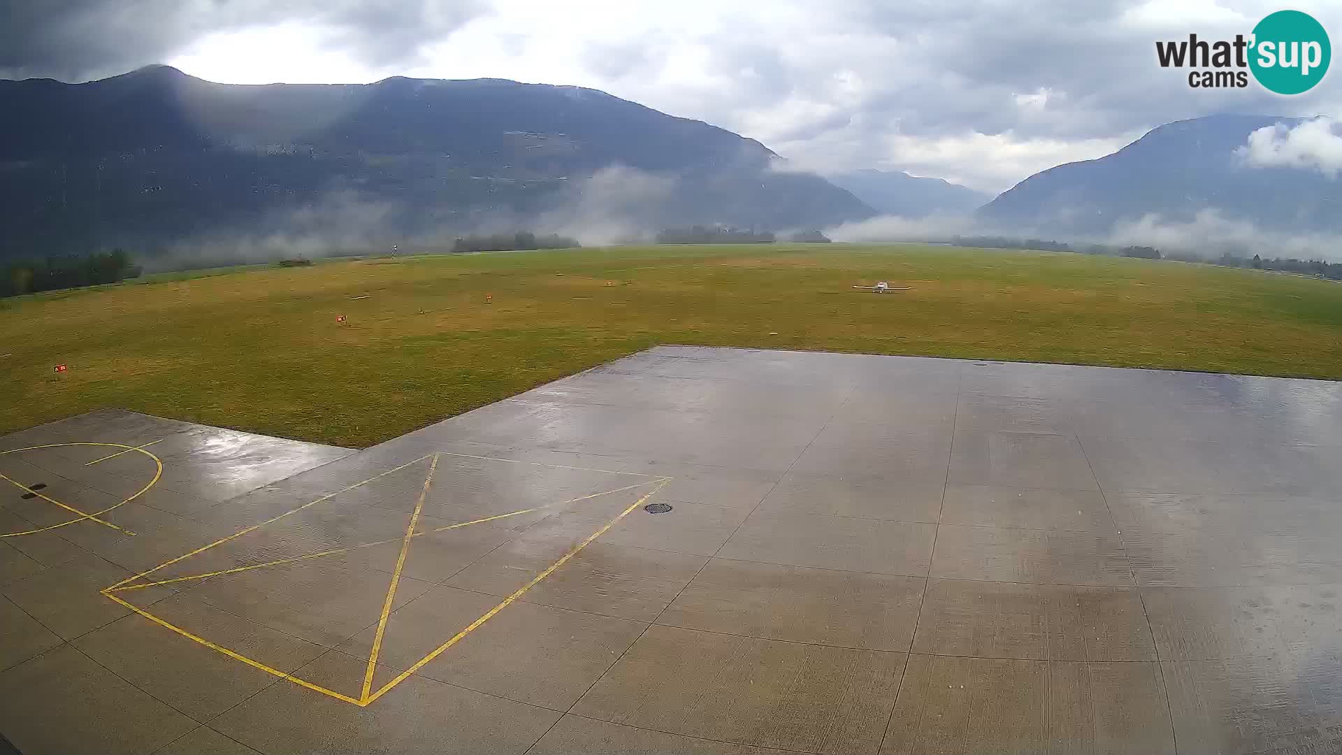 Bovec airport webcam – Skydive Bovec