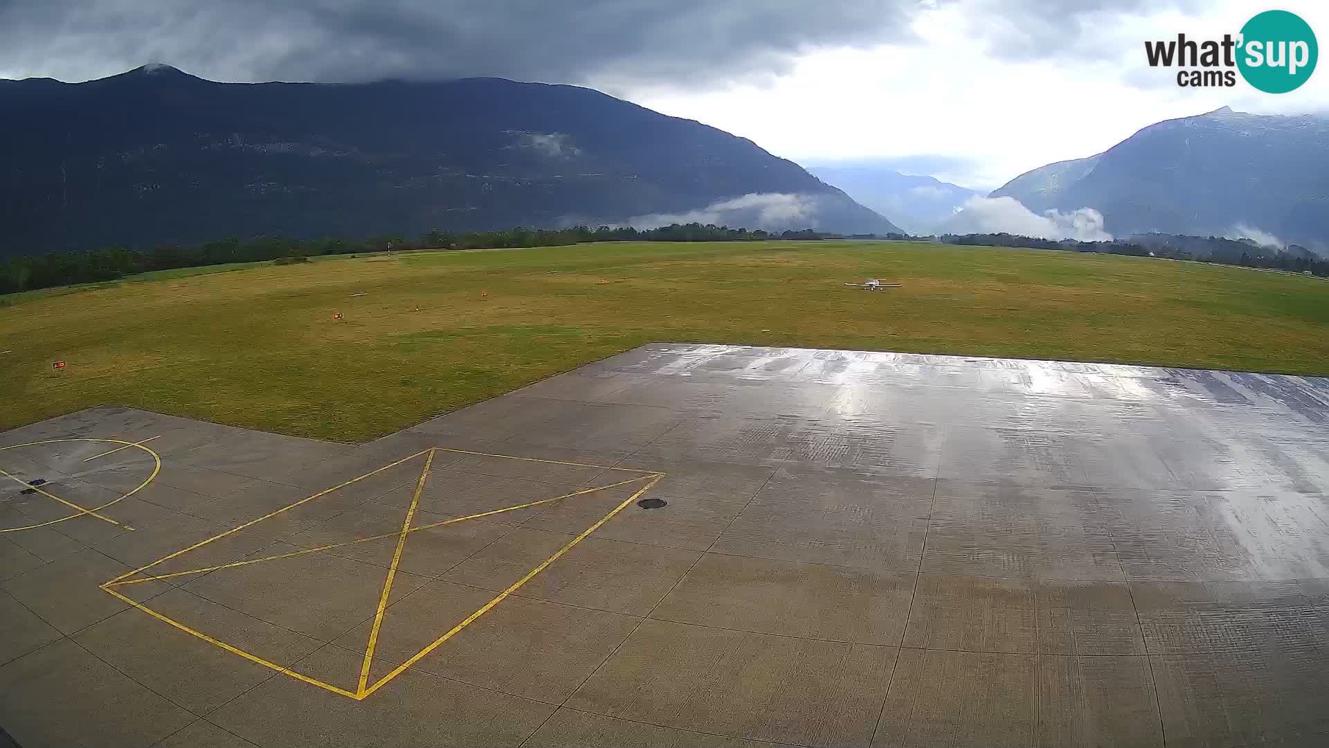 Webcam des Flughafens Bovec – Skydive Bovec