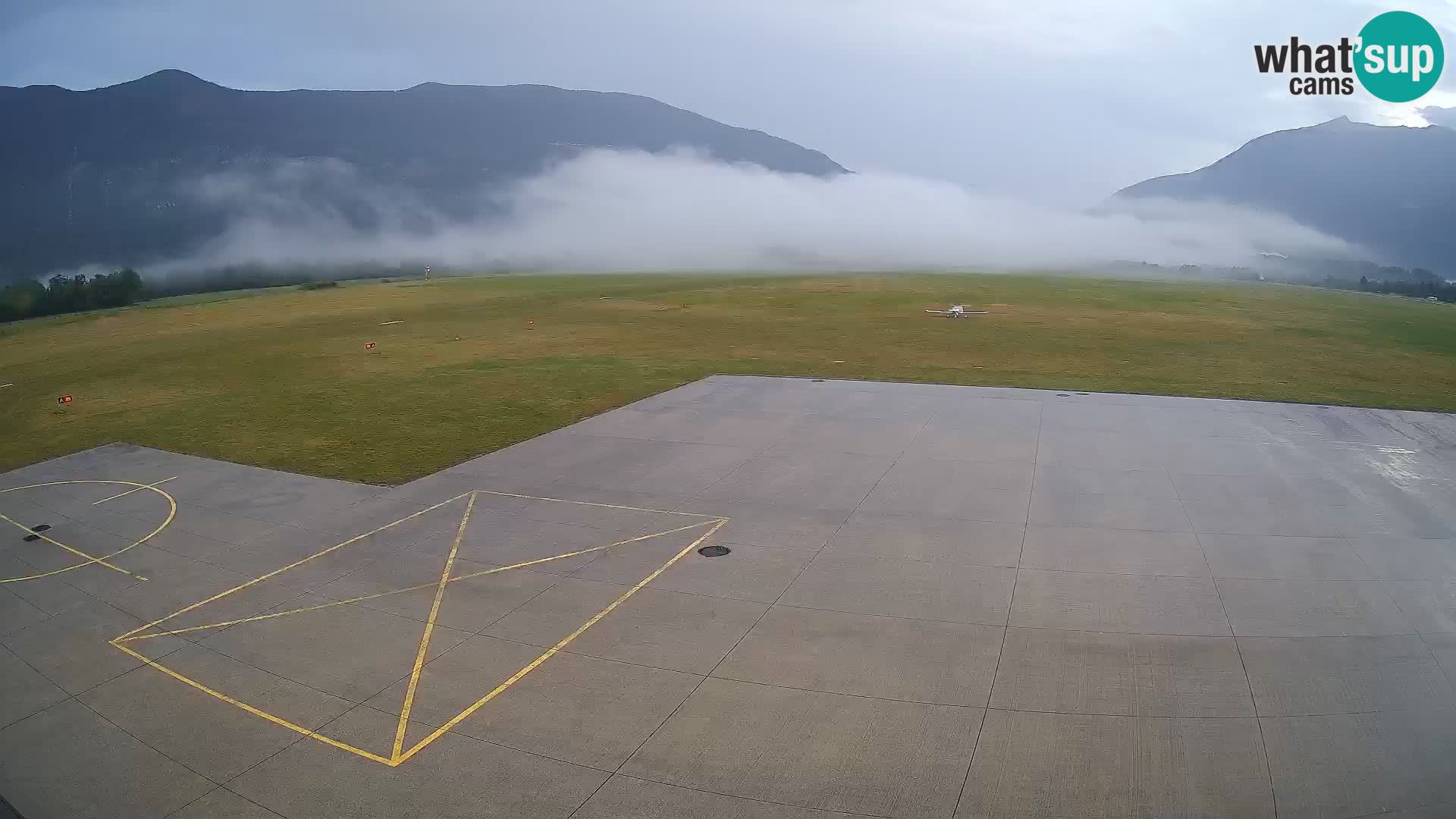 Bovec spletna kamera letališče – Skydive Bovec