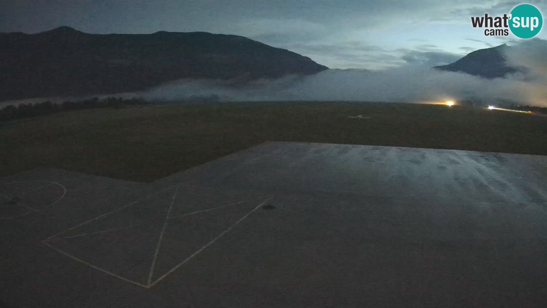 Bovec spletna kamera letališče – Skydive Bovec