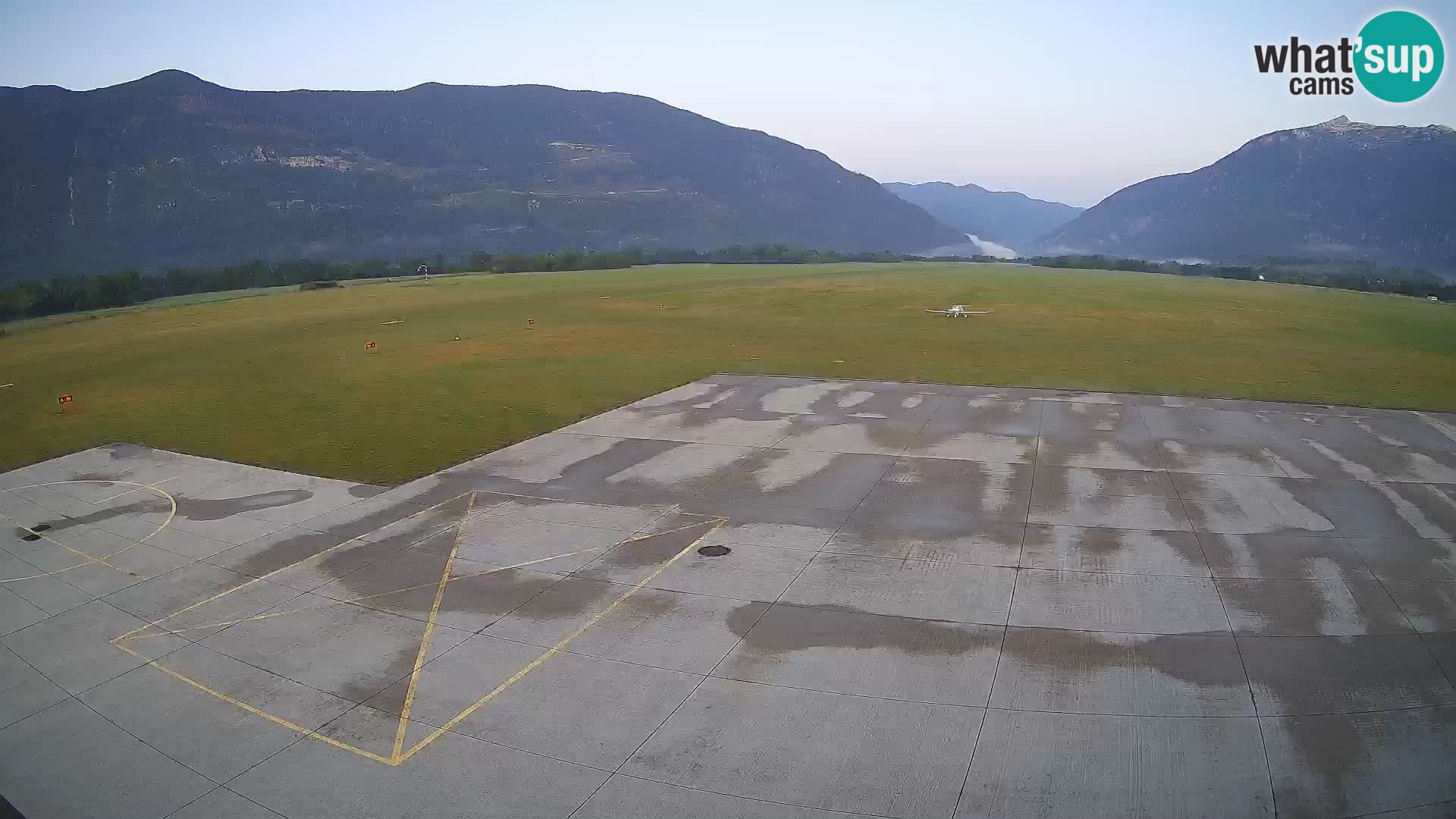 Bovec airport webcam – Skydive Bovec