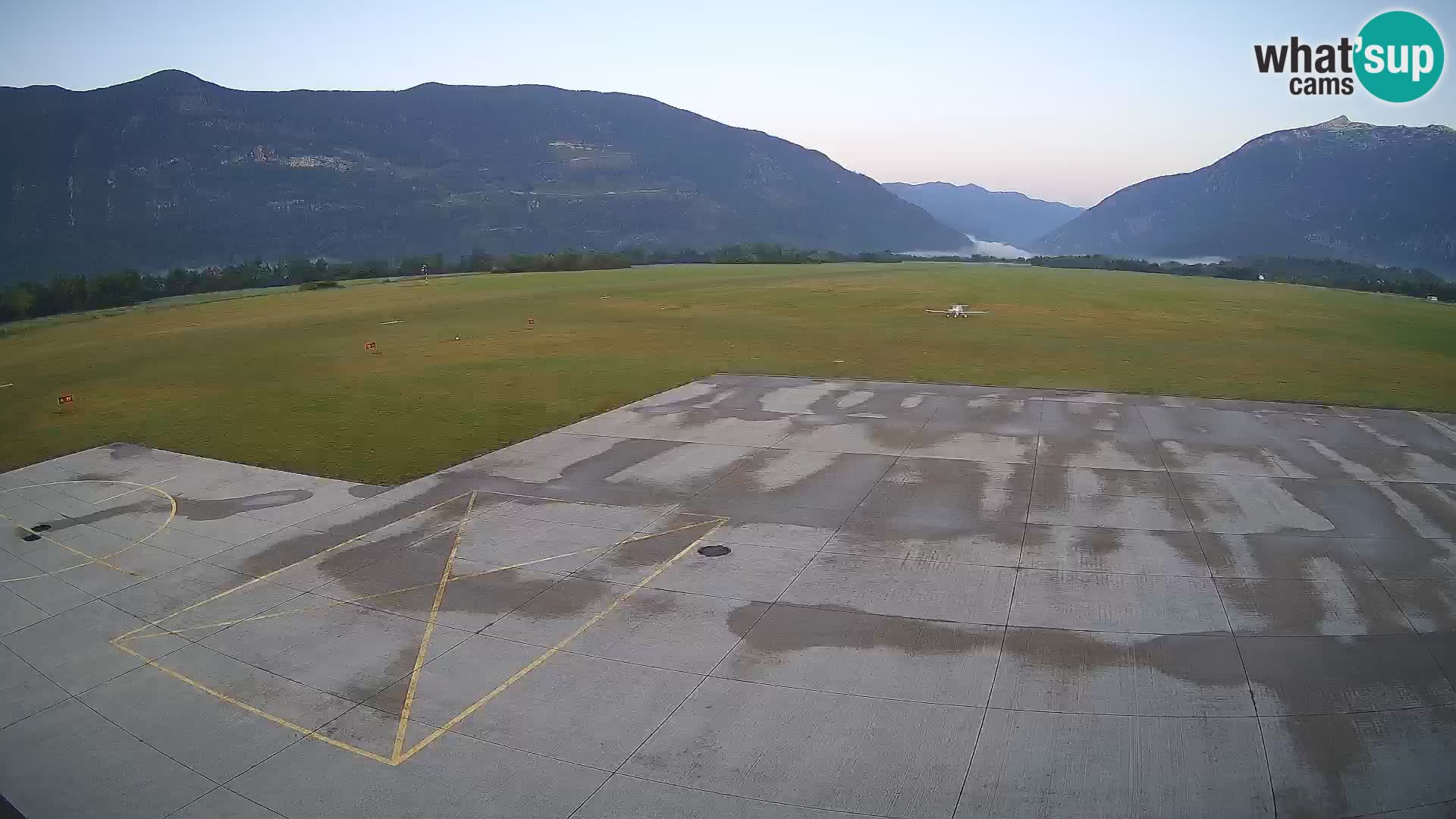 Web kamera zračne luke Bovec – Skydive Bovec