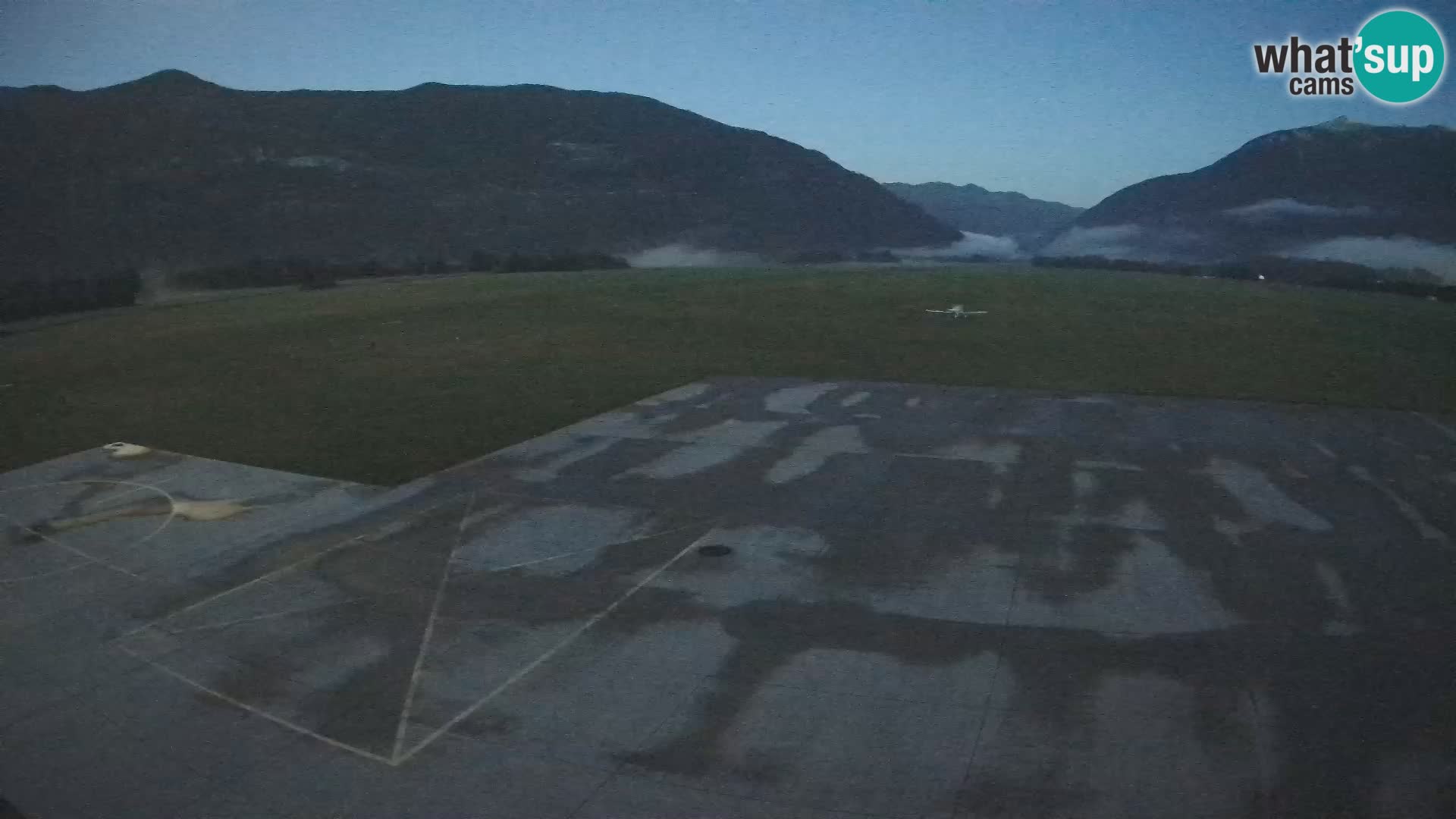 Bovec spletna kamera letališče – Skydive Bovec