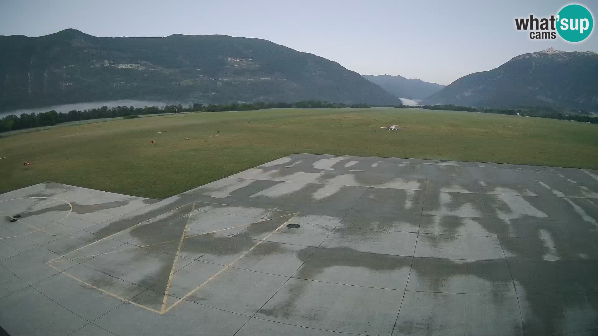 Cámara web del aeropuerto de Bovec – Skydive Bovec