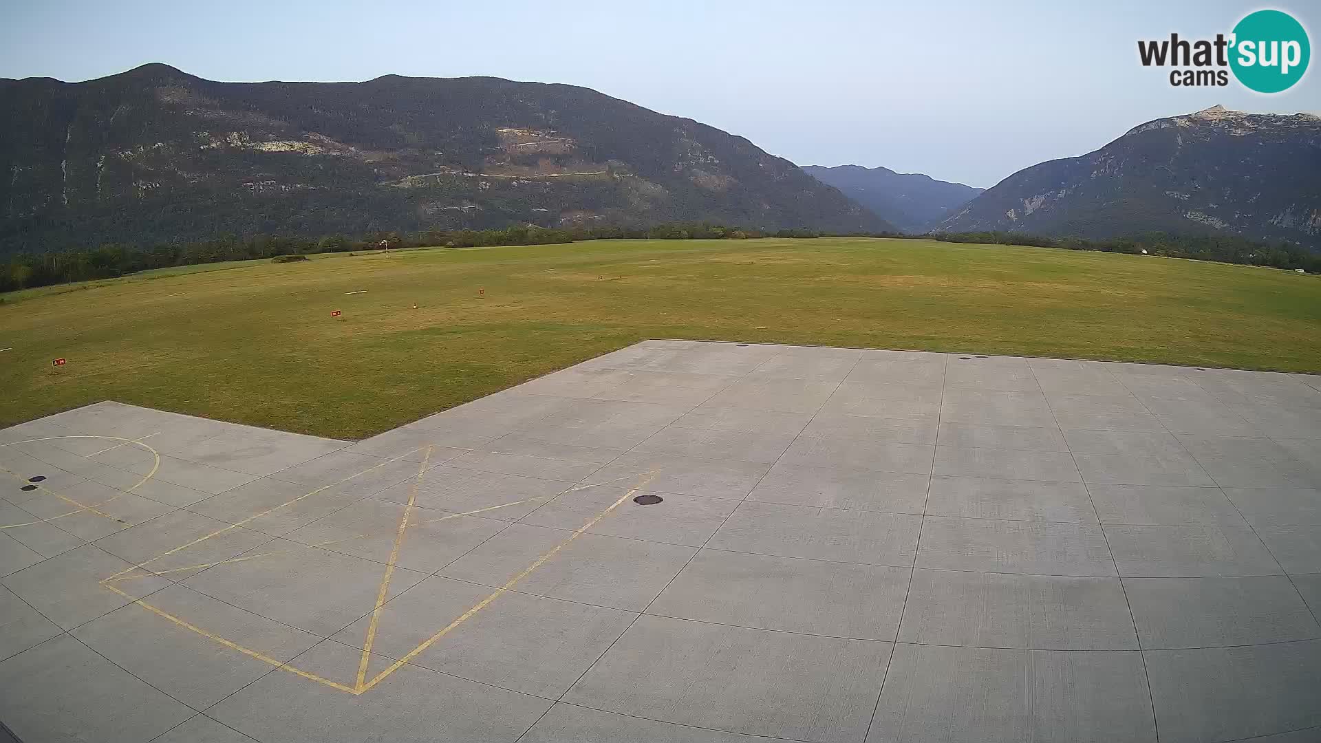 Bovec airport webcam – Skydive Bovec