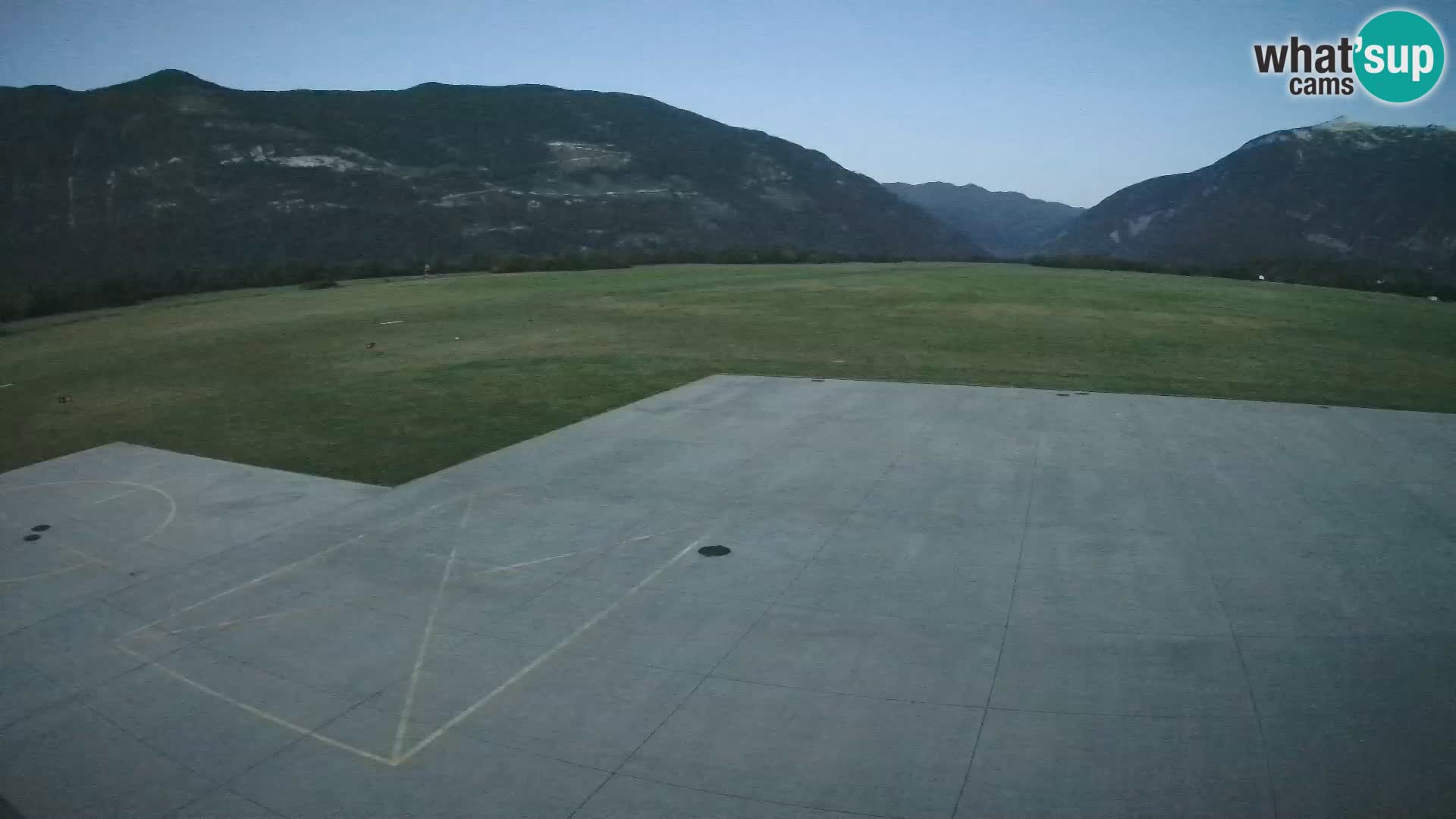 Bovec airport webcam – Skydive Bovec