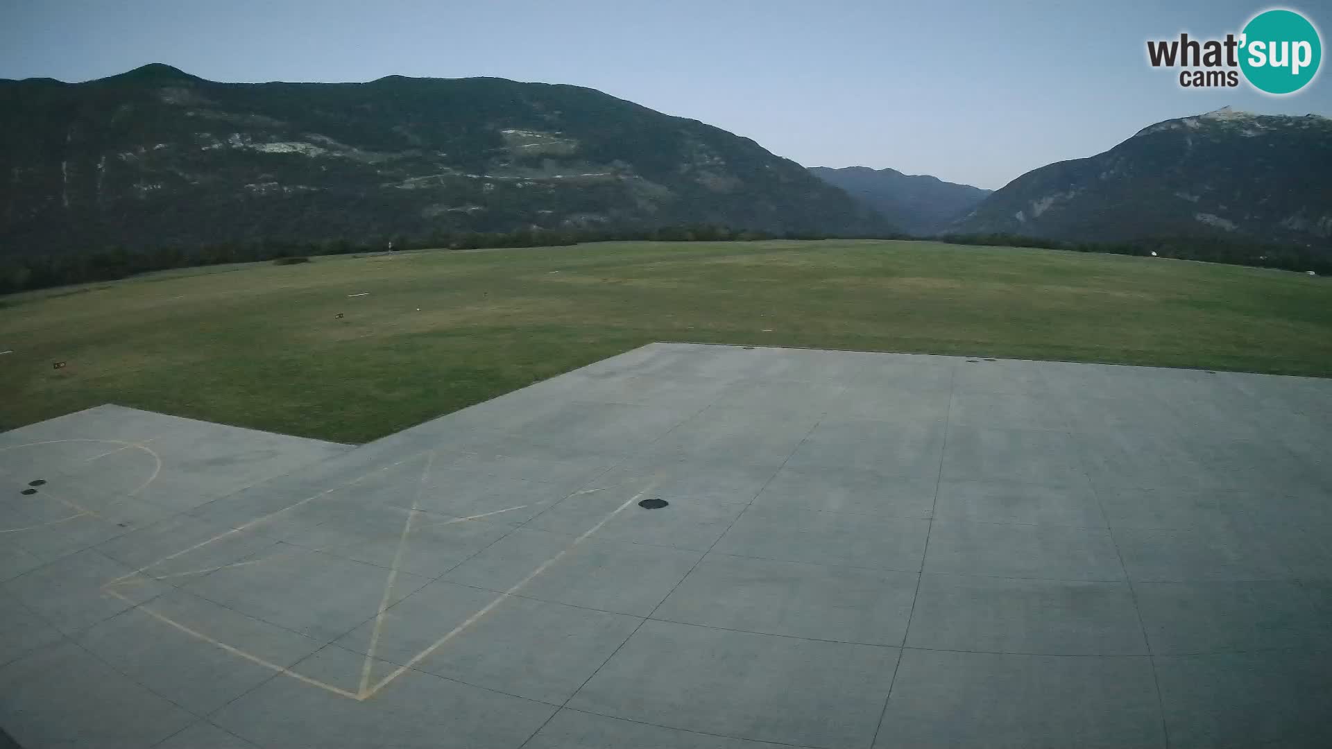 Bovec airport webcam – Skydive Bovec