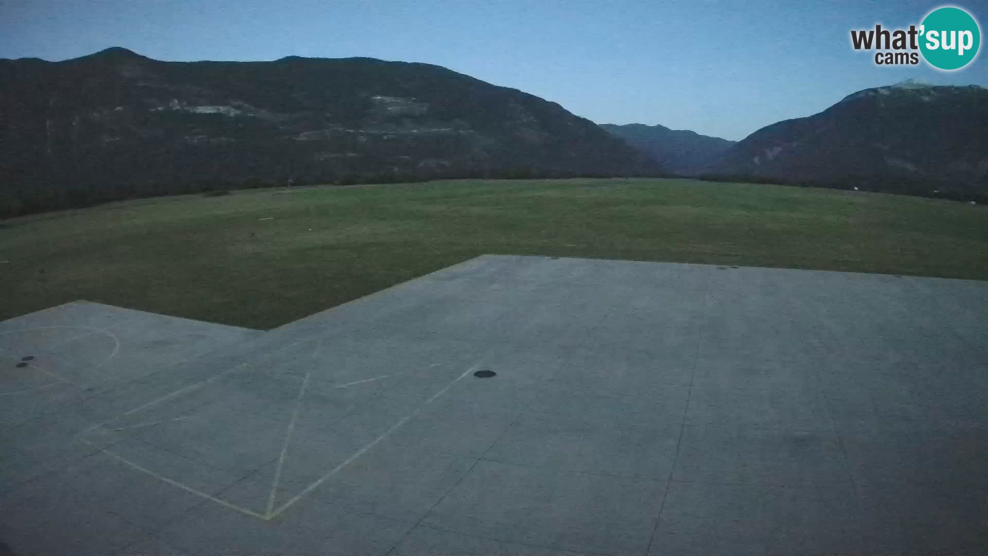 Web kamera zračne luke Bovec – Skydive Bovec