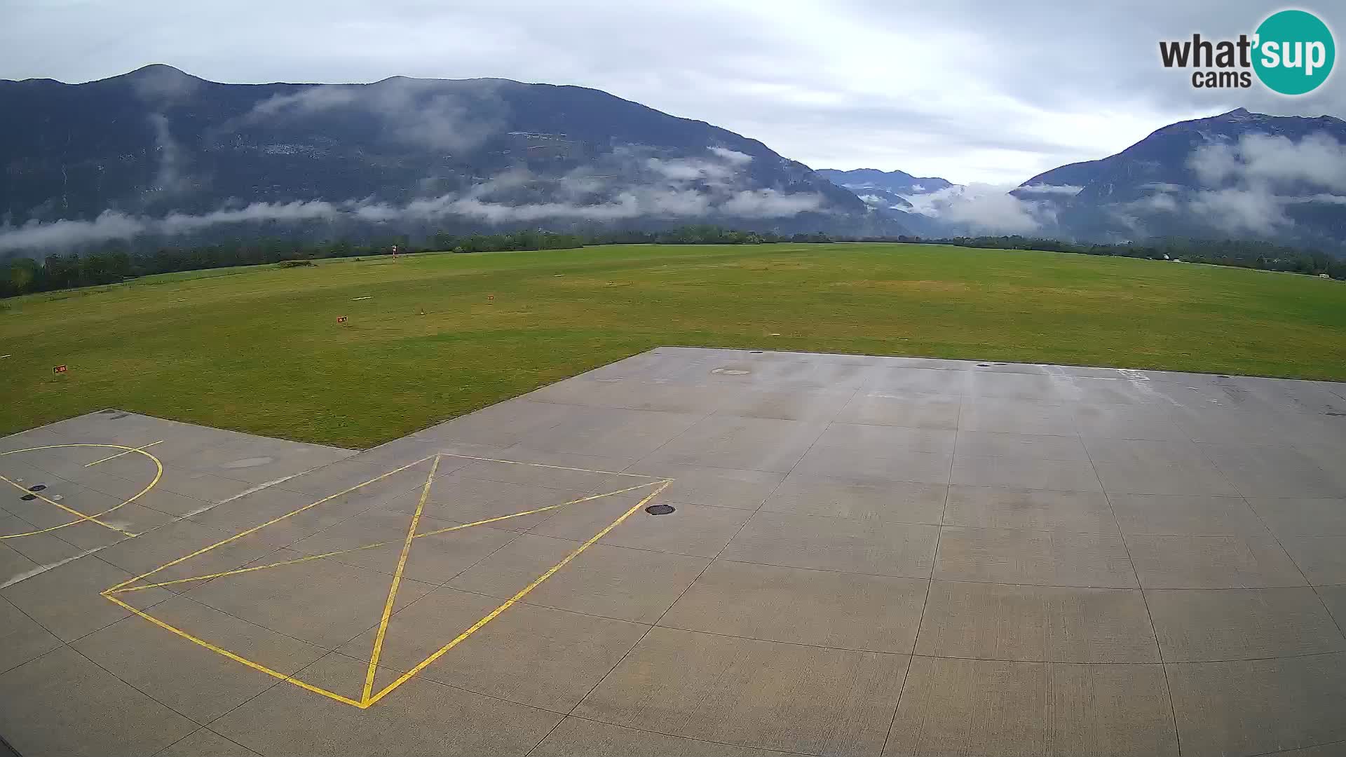 Web kamera zračne luke Bovec – Skydive Bovec