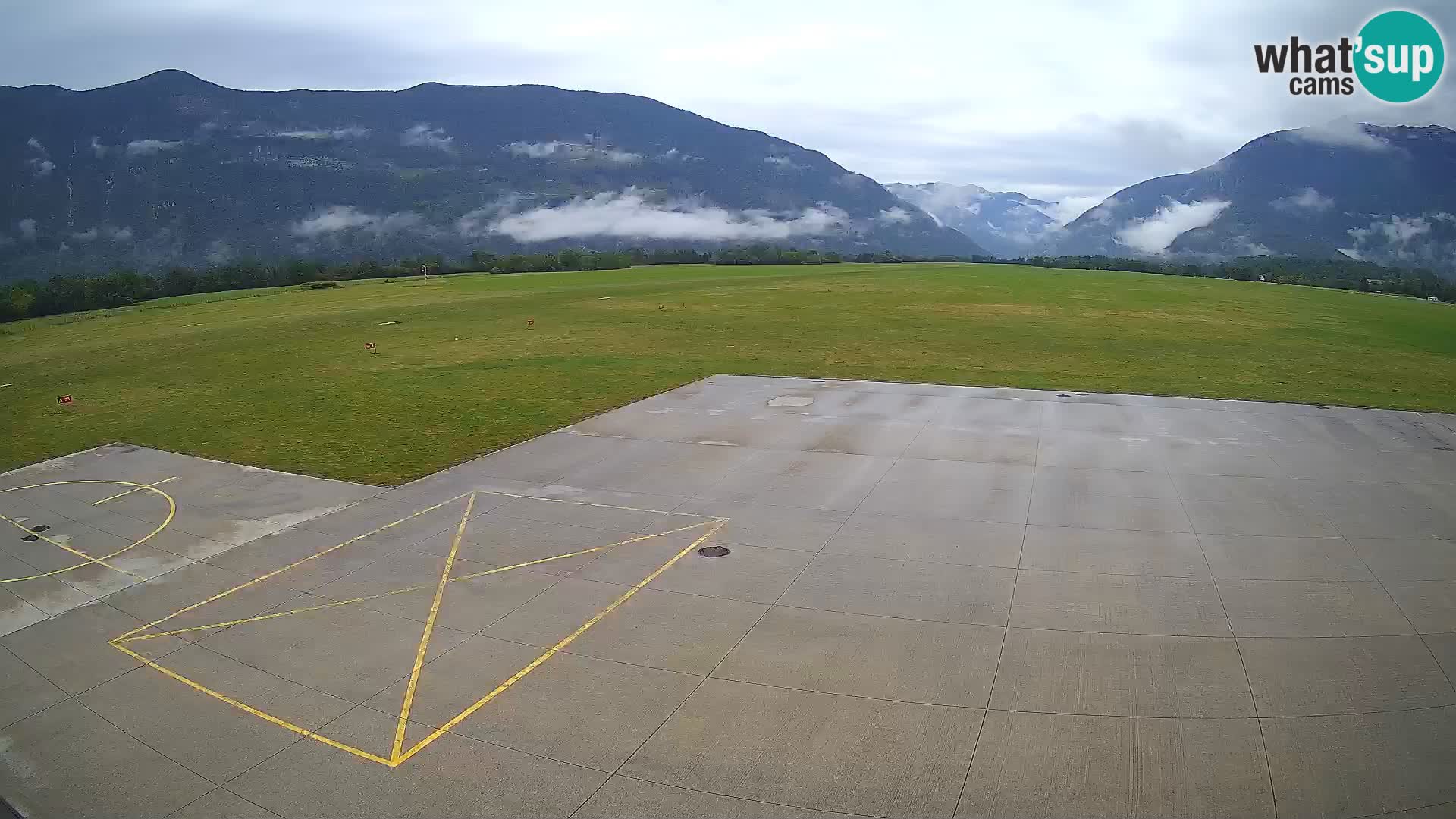 Web kamera zračne luke Bovec – Skydive Bovec