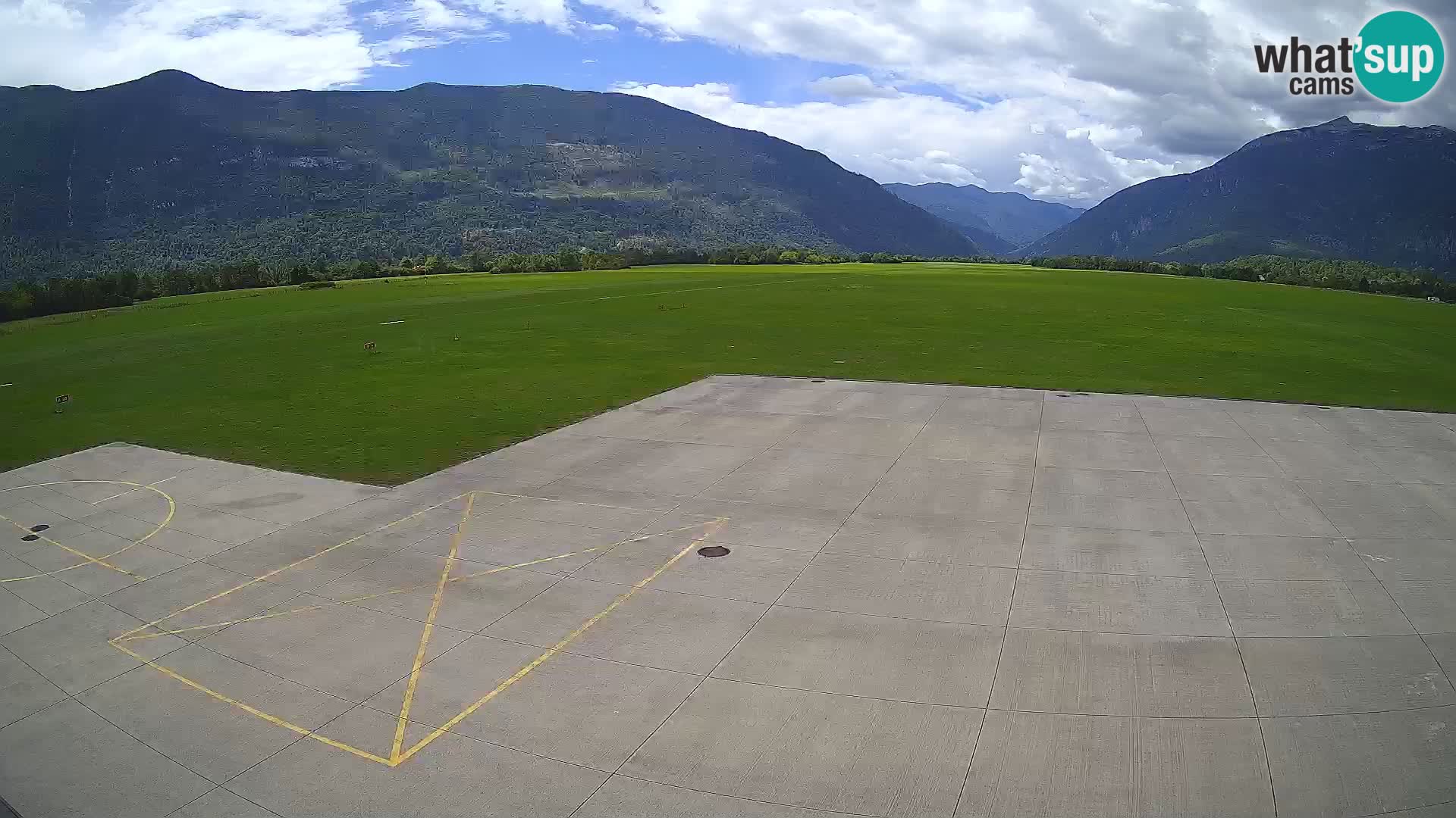 Web kamera zračne luke Bovec – Skydive Bovec