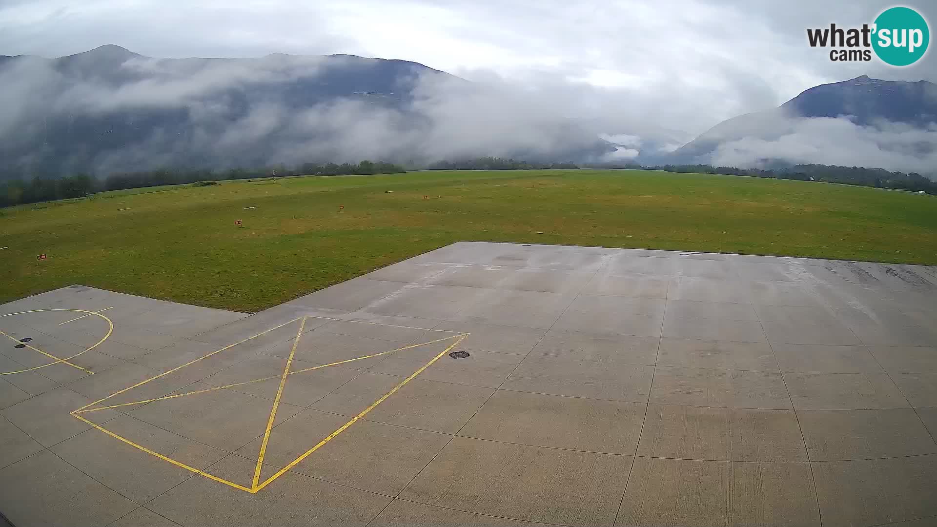 Bovec airport webcam – Skydive Bovec