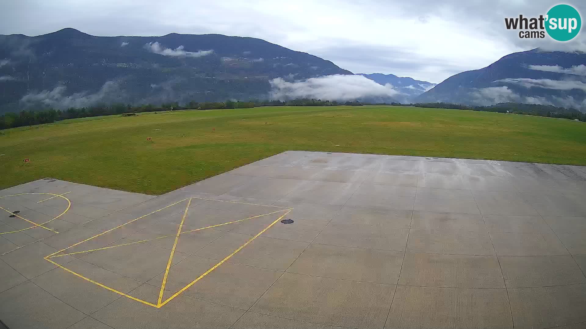 Webcam des Flughafens Bovec – Skydive Bovec