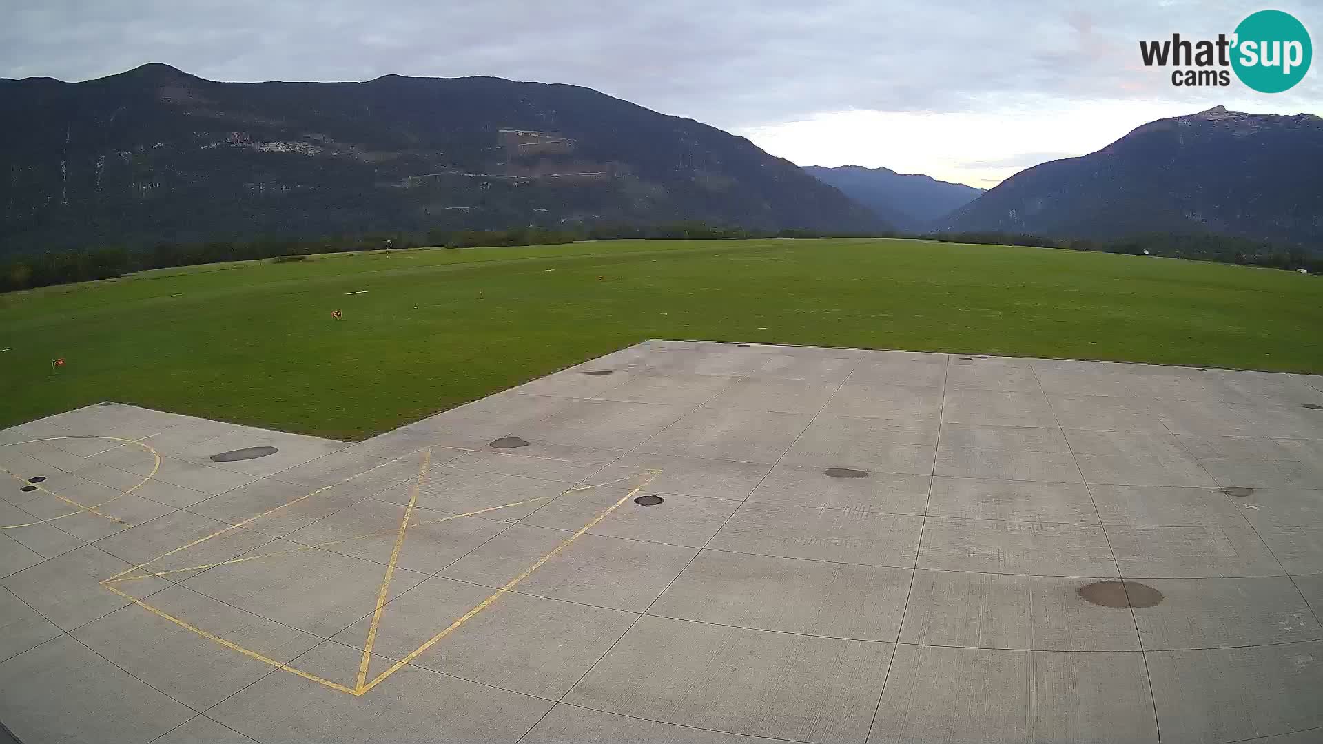 Bovec airport webcam – Skydive Bovec