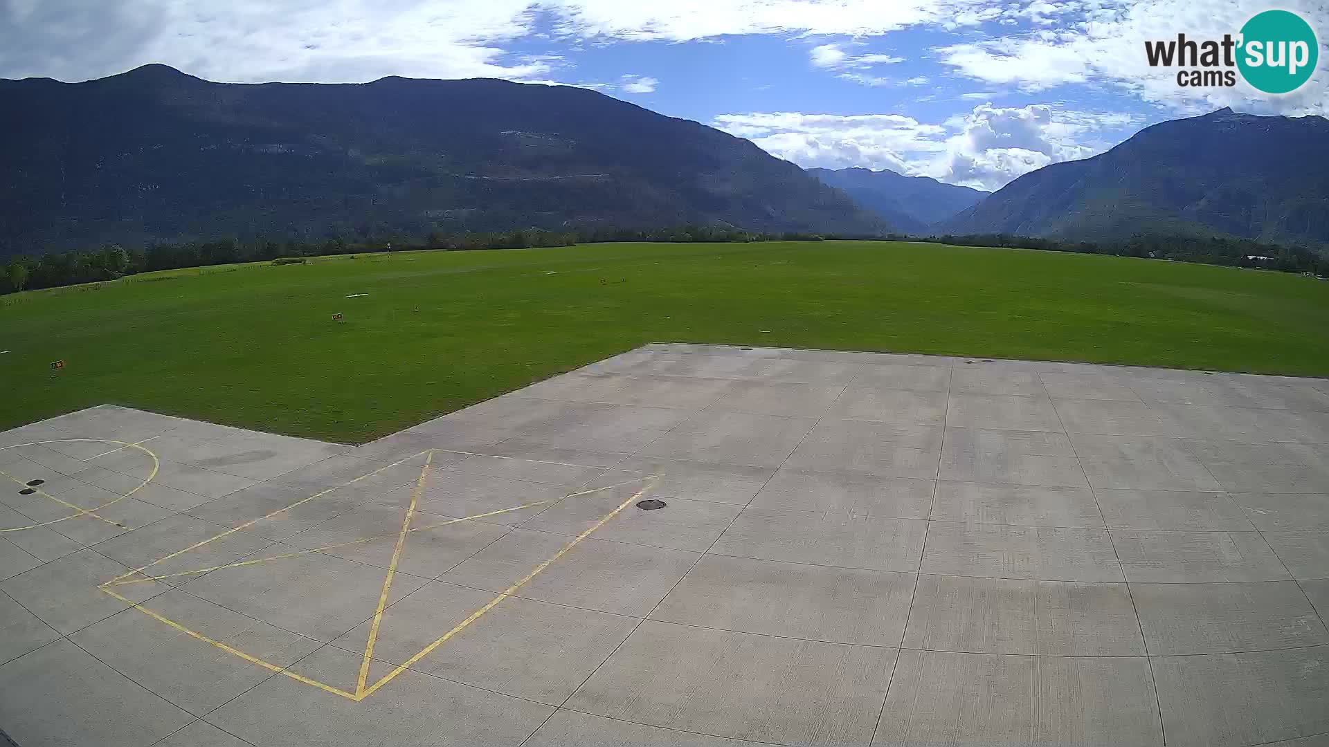 Bovec airport webcam – Skydive Bovec
