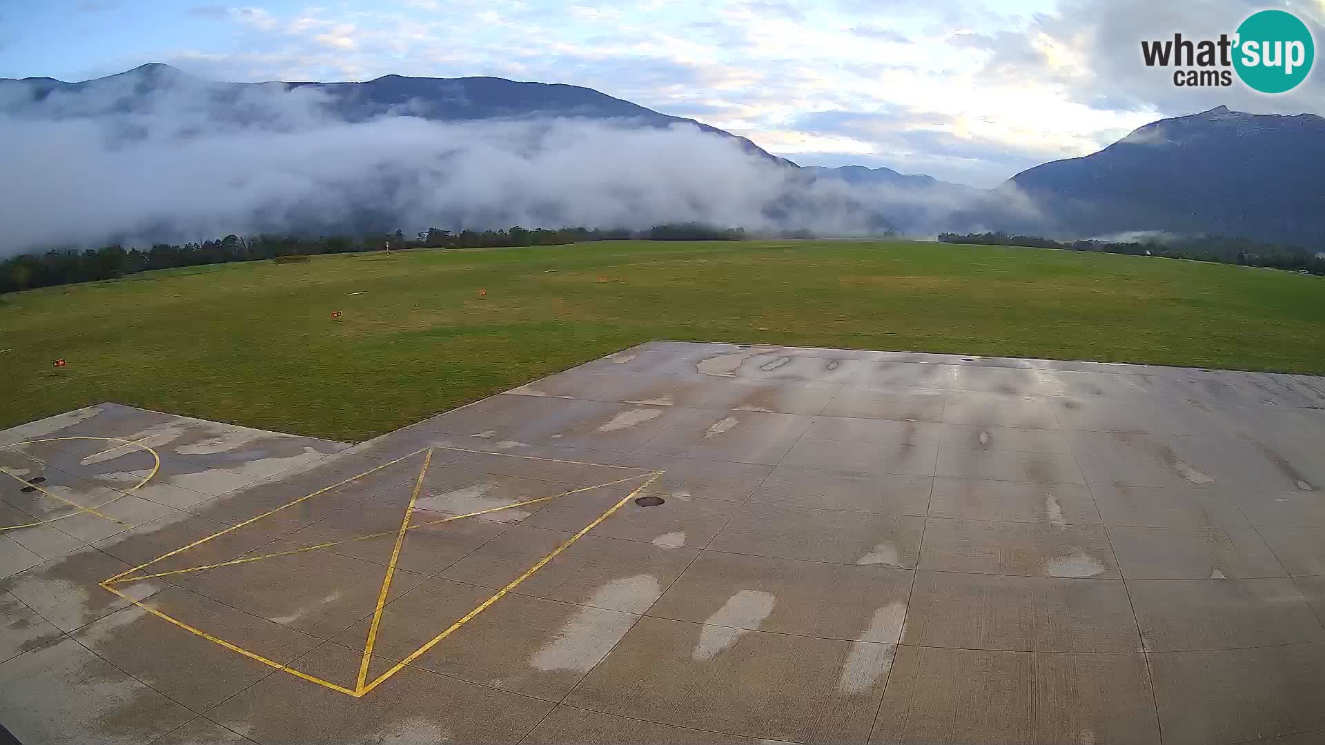 Web kamera zračne luke Bovec – Skydive Bovec
