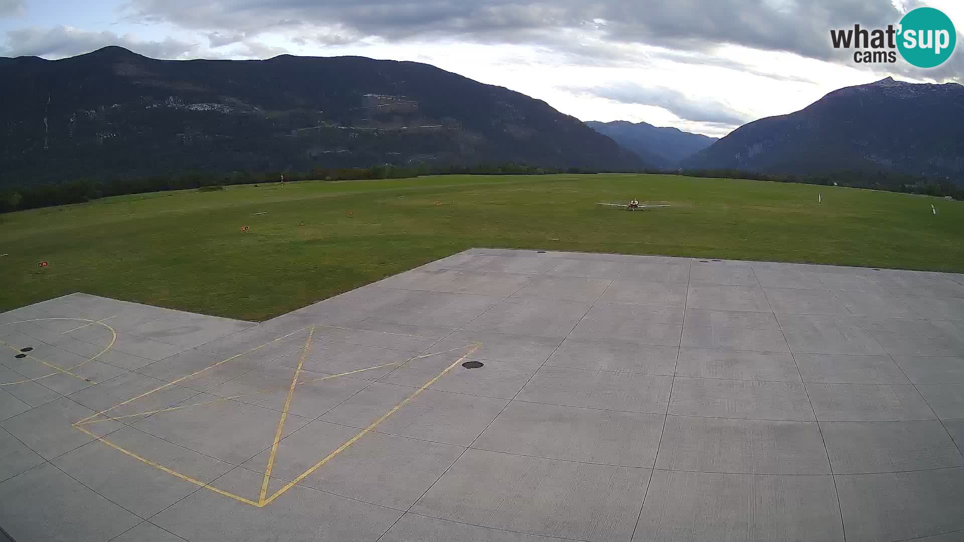 Bovec airport webcam – Skydive Bovec