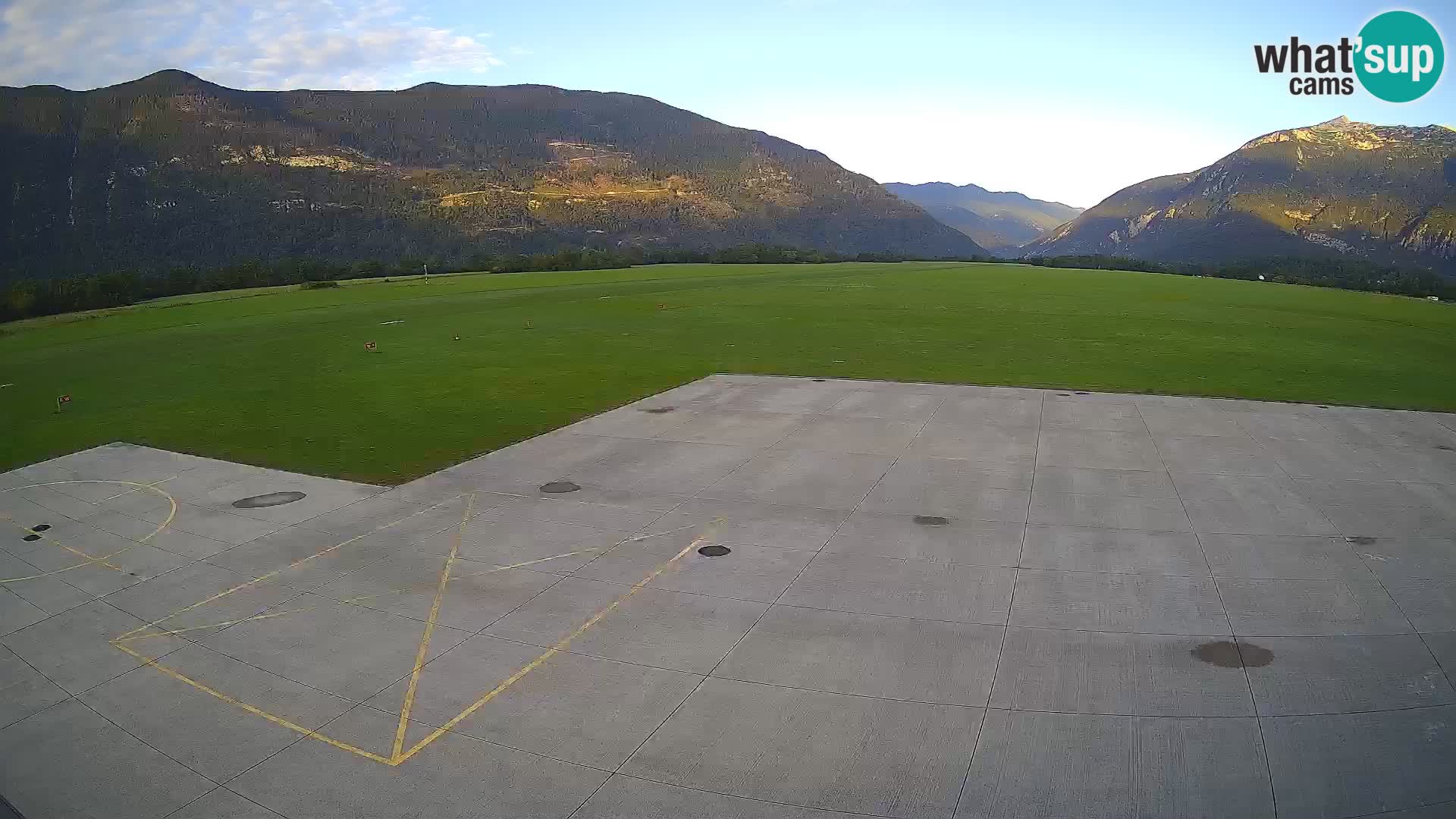 Bovec airport webcam – Skydive Bovec