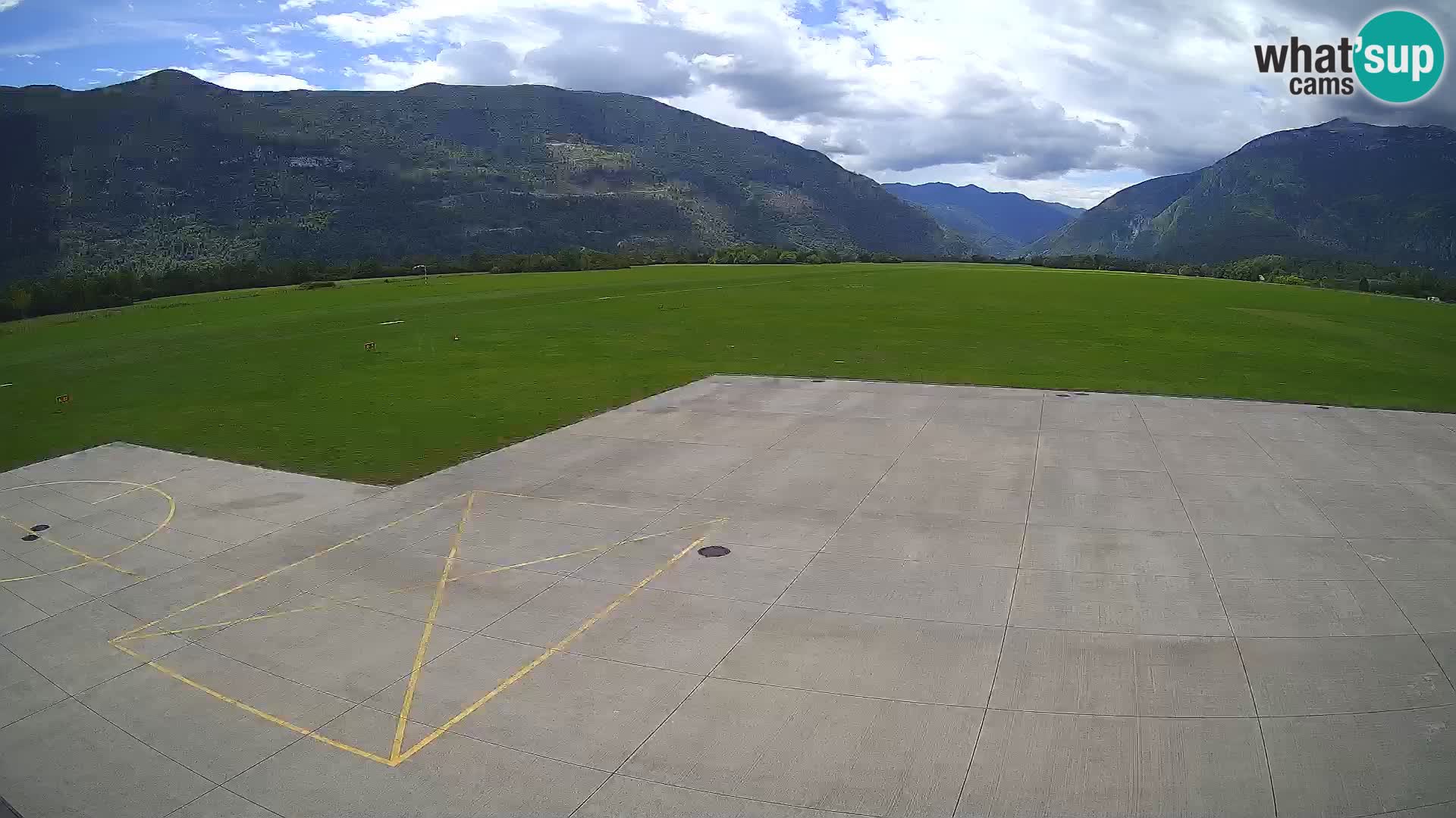 Bovec airport webcam – Skydive Bovec
