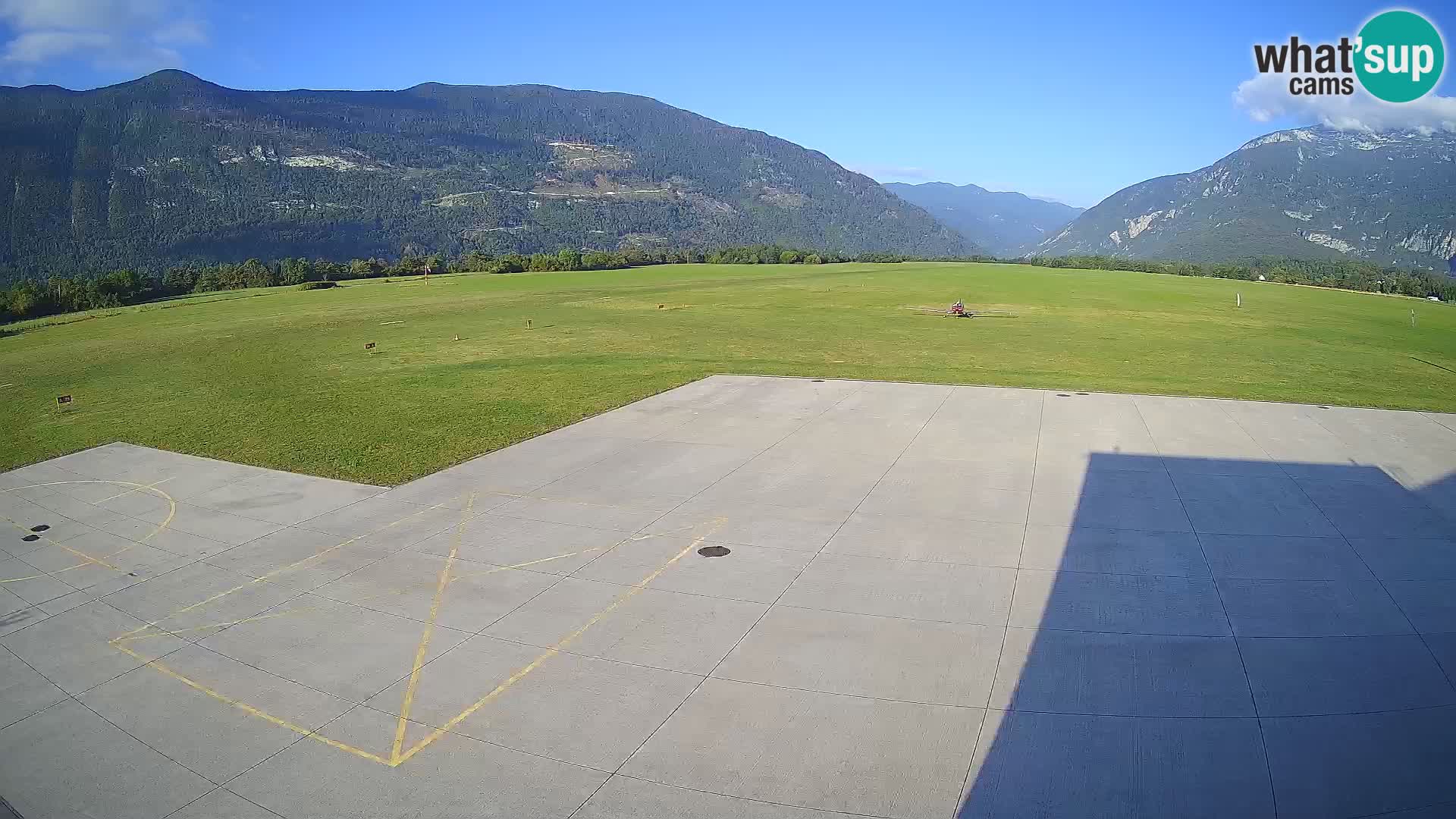 Bovec spletna kamera letališče – Skydive Bovec