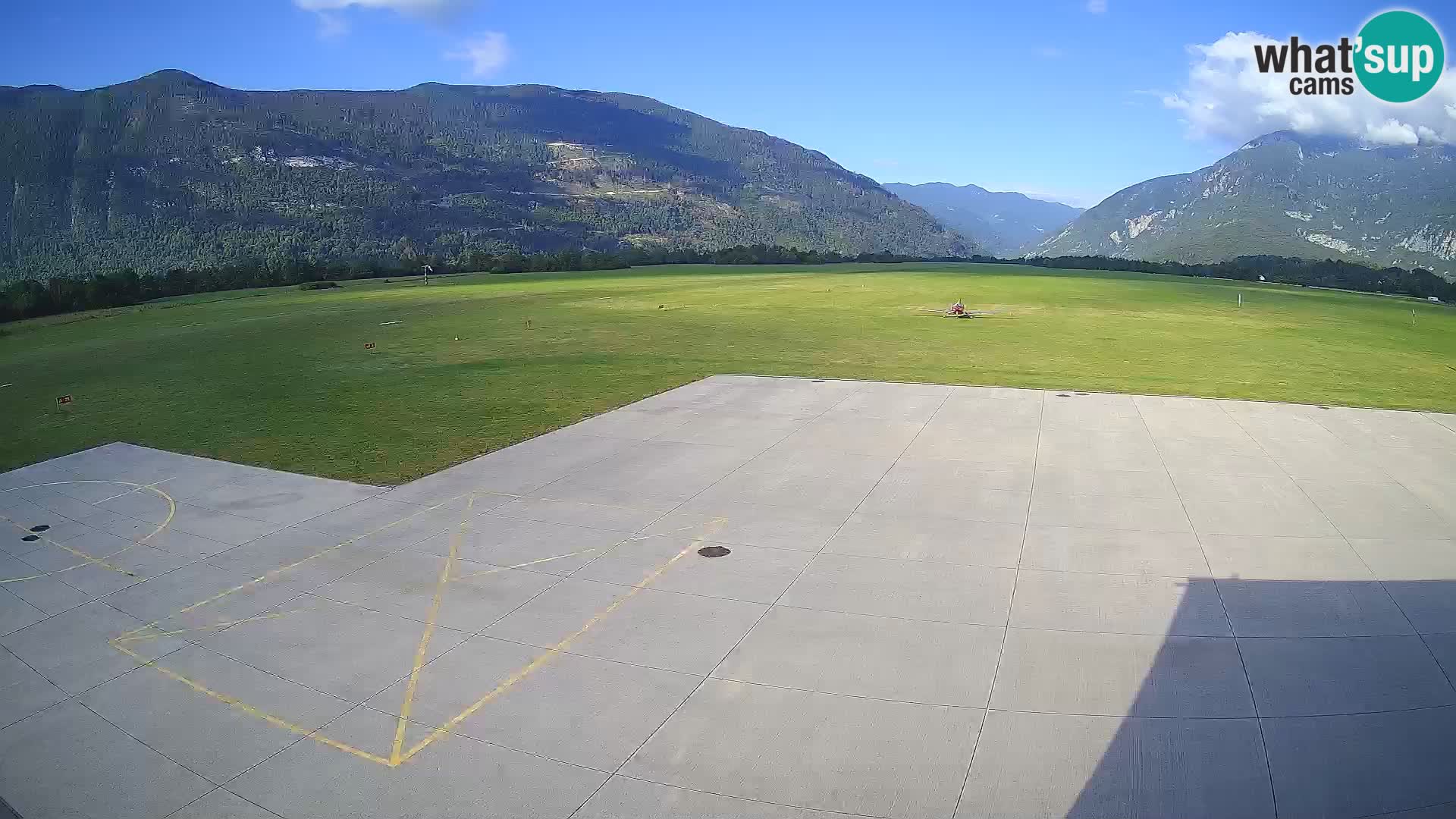 Webcam aereoporto di Bovec (Plezzo) – Vista verso il Kanin