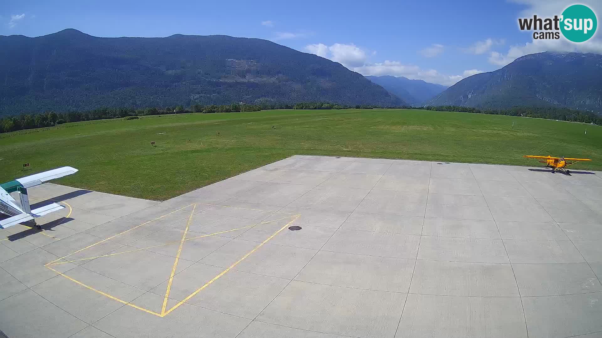 Bovec airport webcam – Skydive Bovec