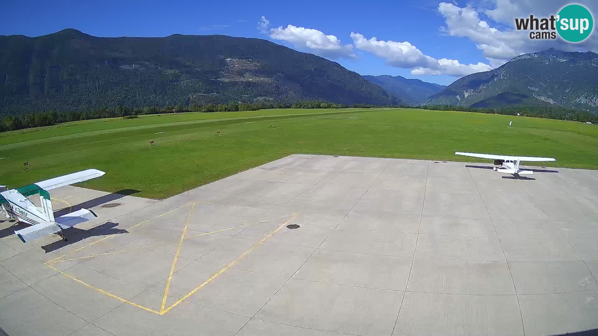 Cámara web del aeropuerto de Bovec – Skydive Bovec
