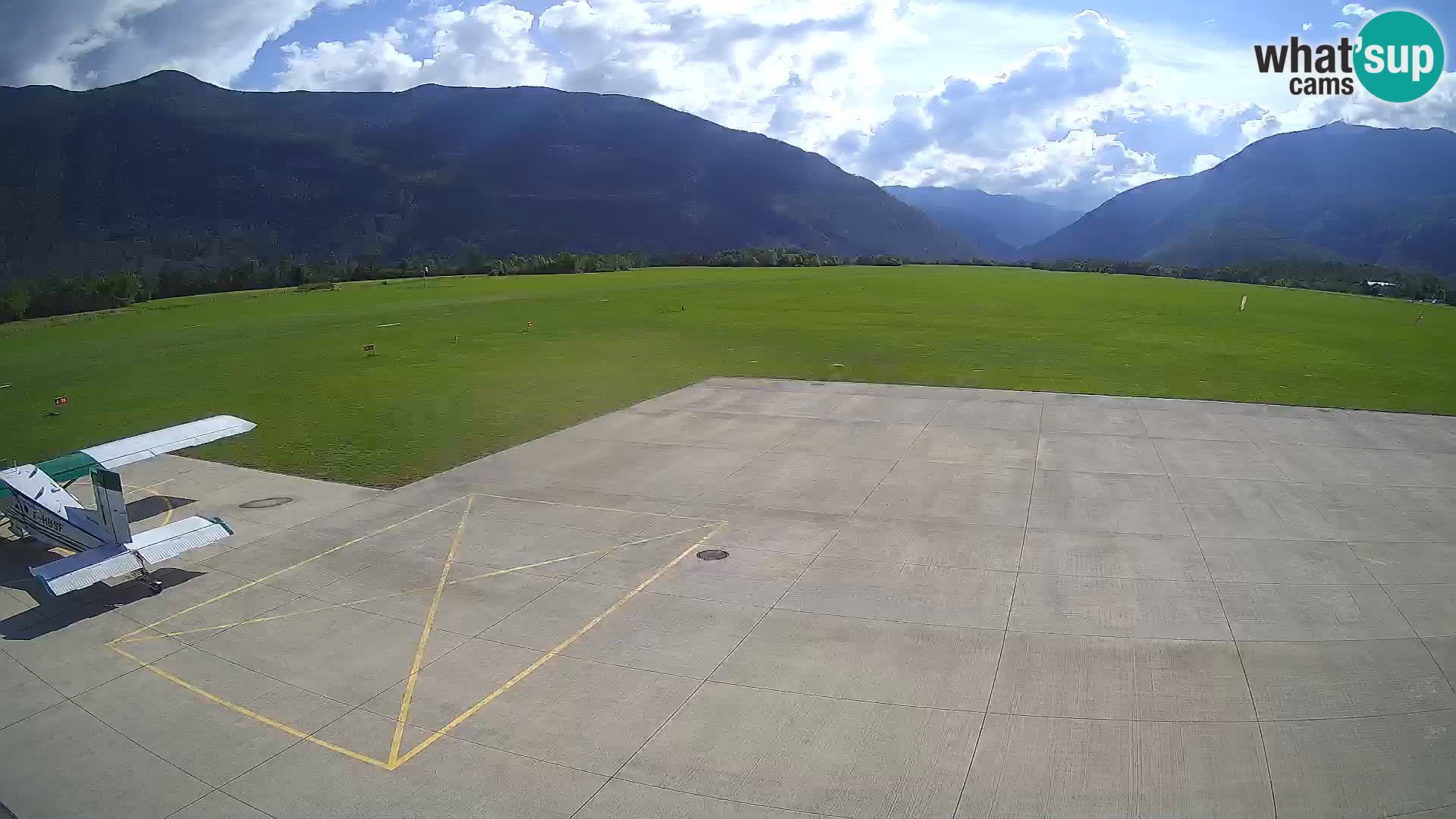 Bovec airport webcam – Skydive Bovec