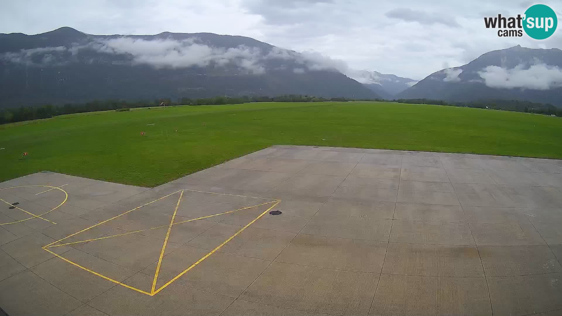 Bovec airport webcam – Skydive Bovec