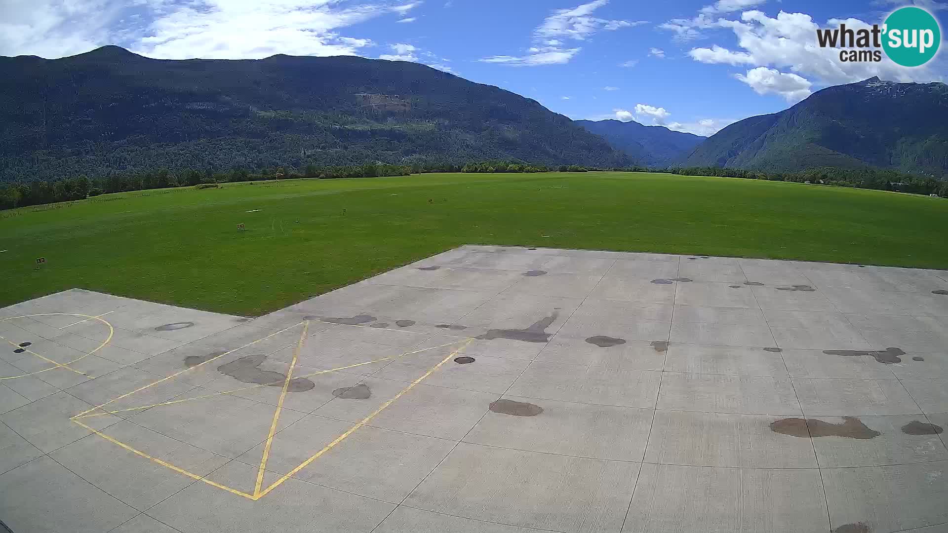 Bovec spletna kamera letališče – Skydive Bovec