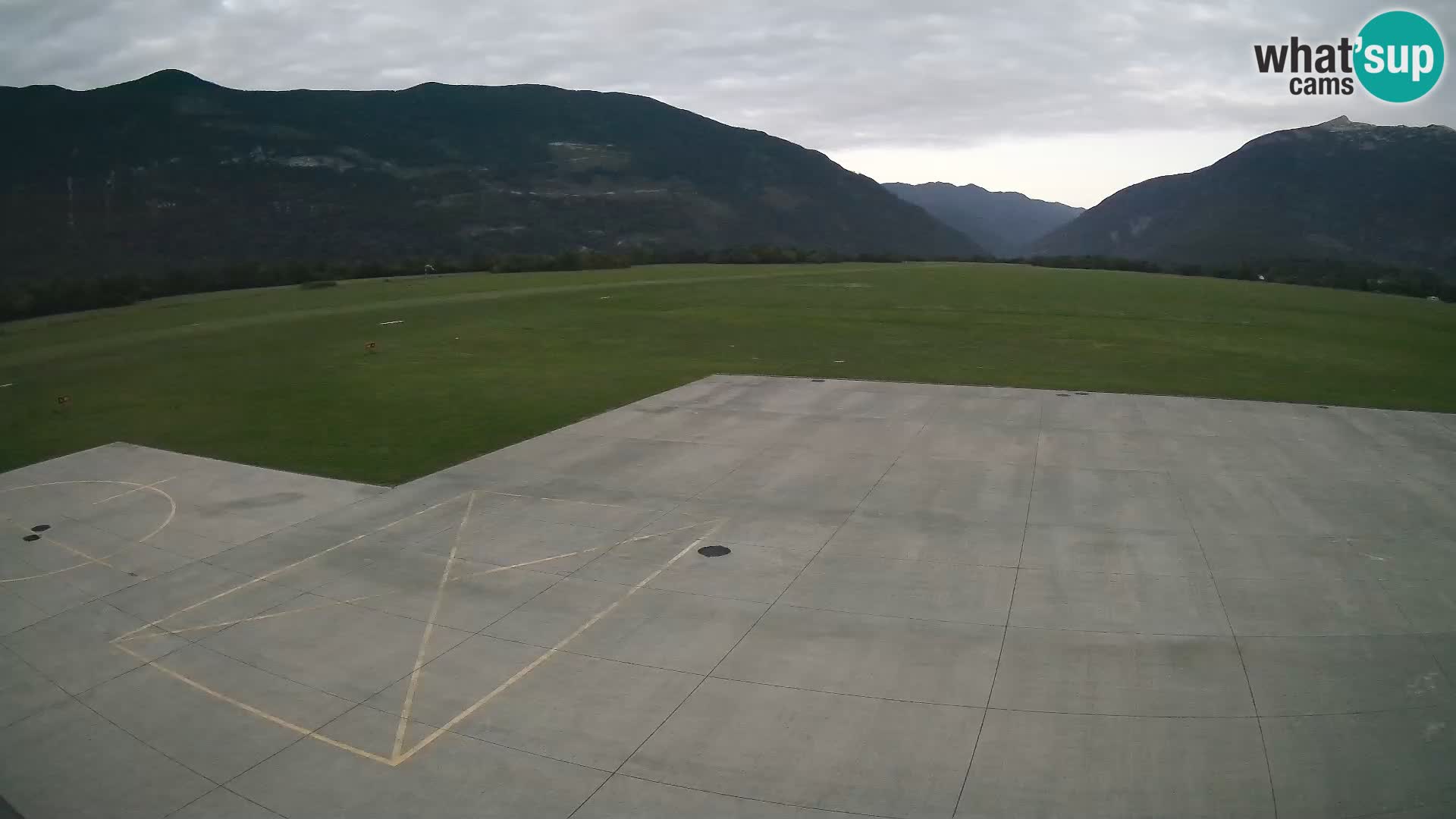 Webcam des Flughafens Bovec – Skydive Bovec