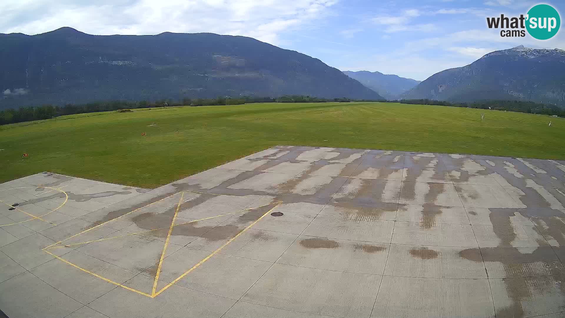 Bovec spletna kamera letališče – Skydive Bovec