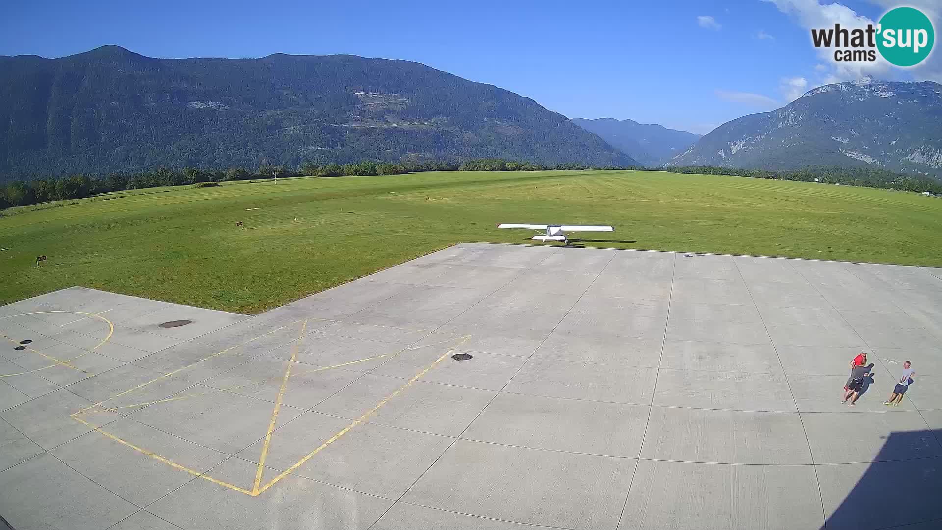 Bovec airport webcam – Skydive Bovec