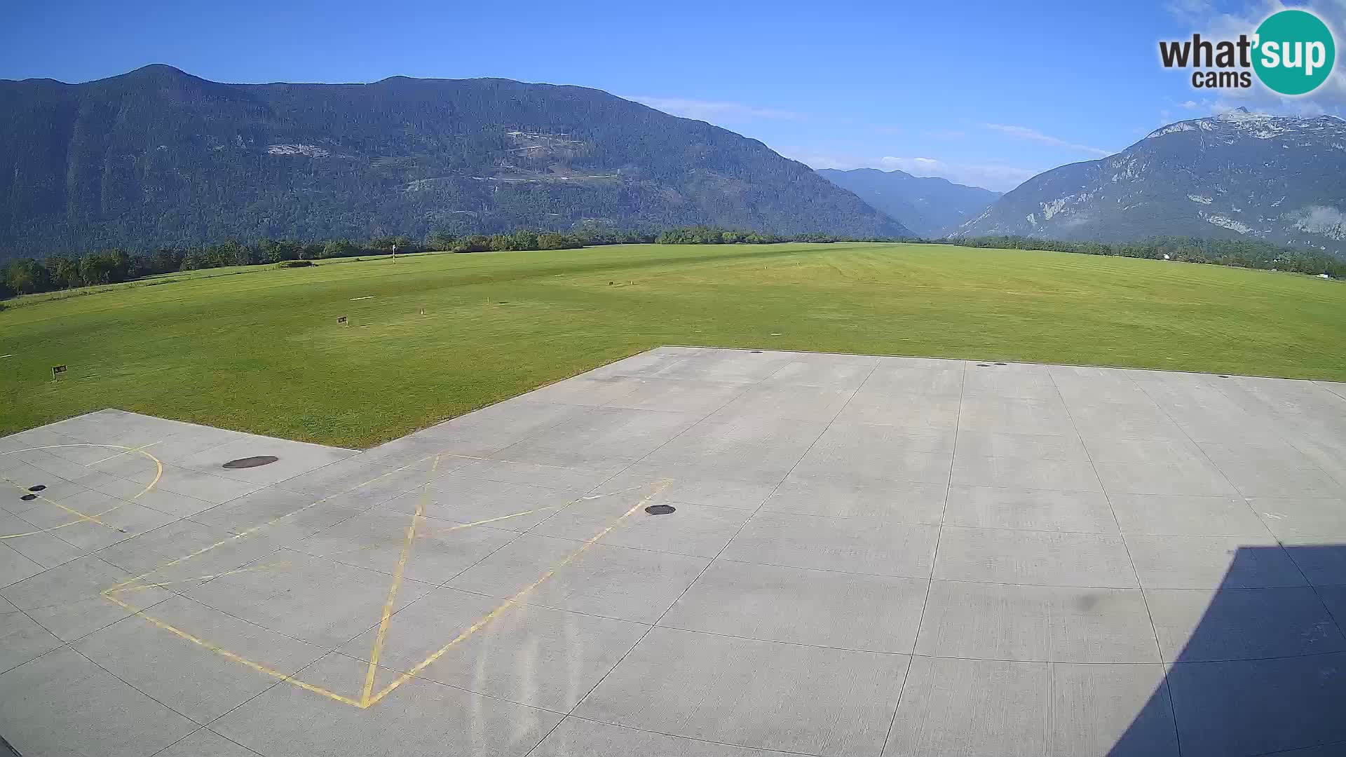 Bovec spletna kamera letališče – Skydive Bovec