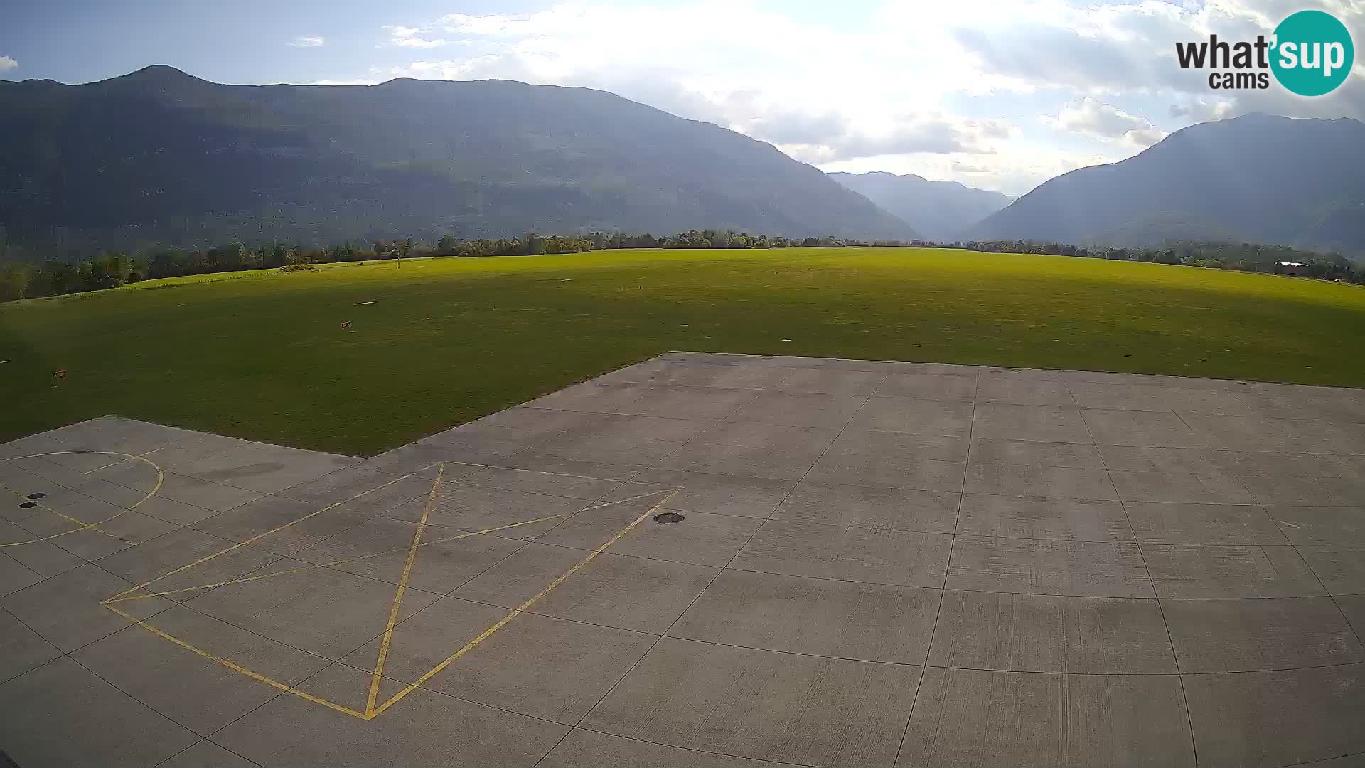 Cámara web del aeropuerto de Bovec – Skydive Bovec