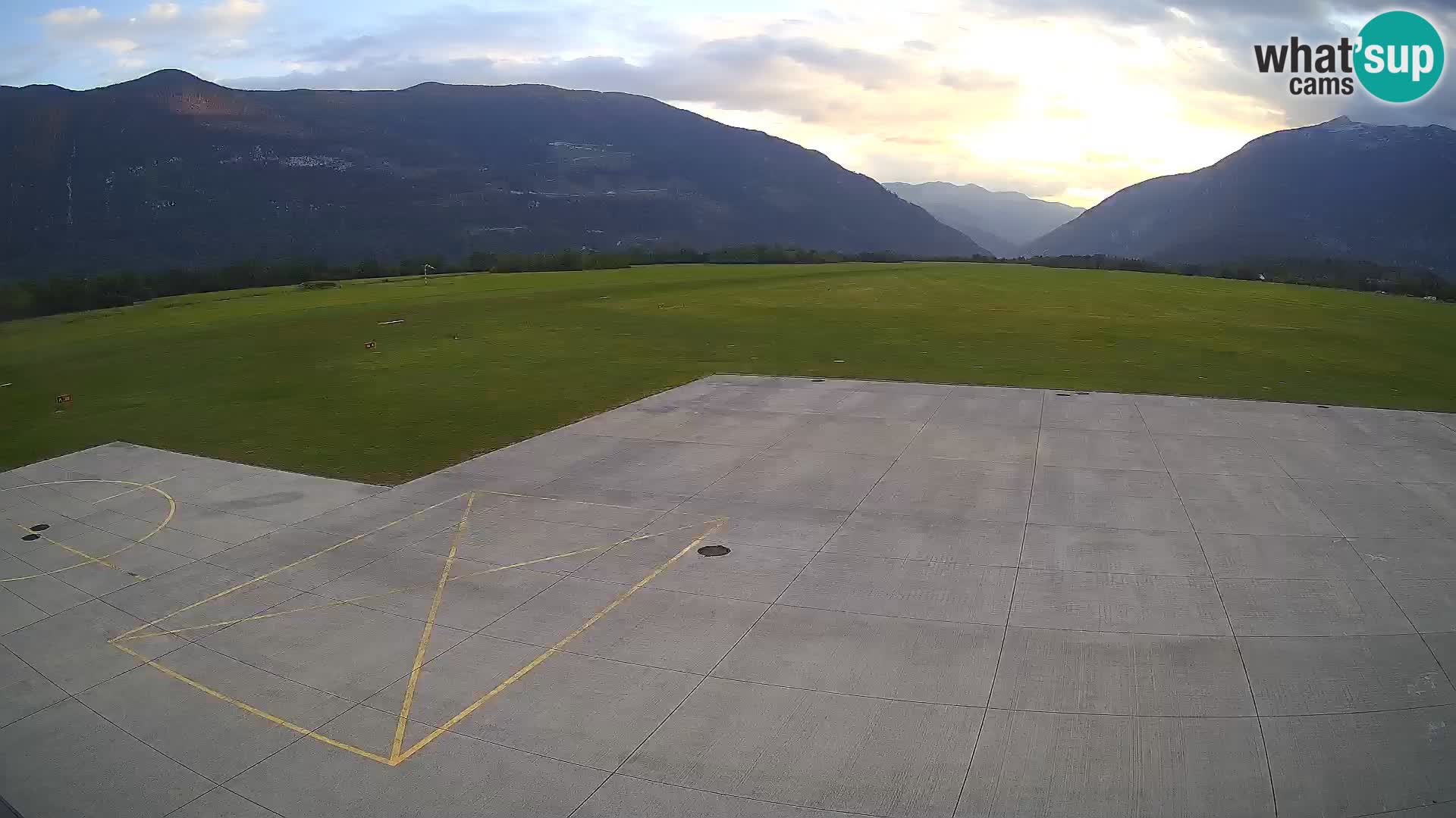 Webcam des Flughafens Bovec – Skydive Bovec