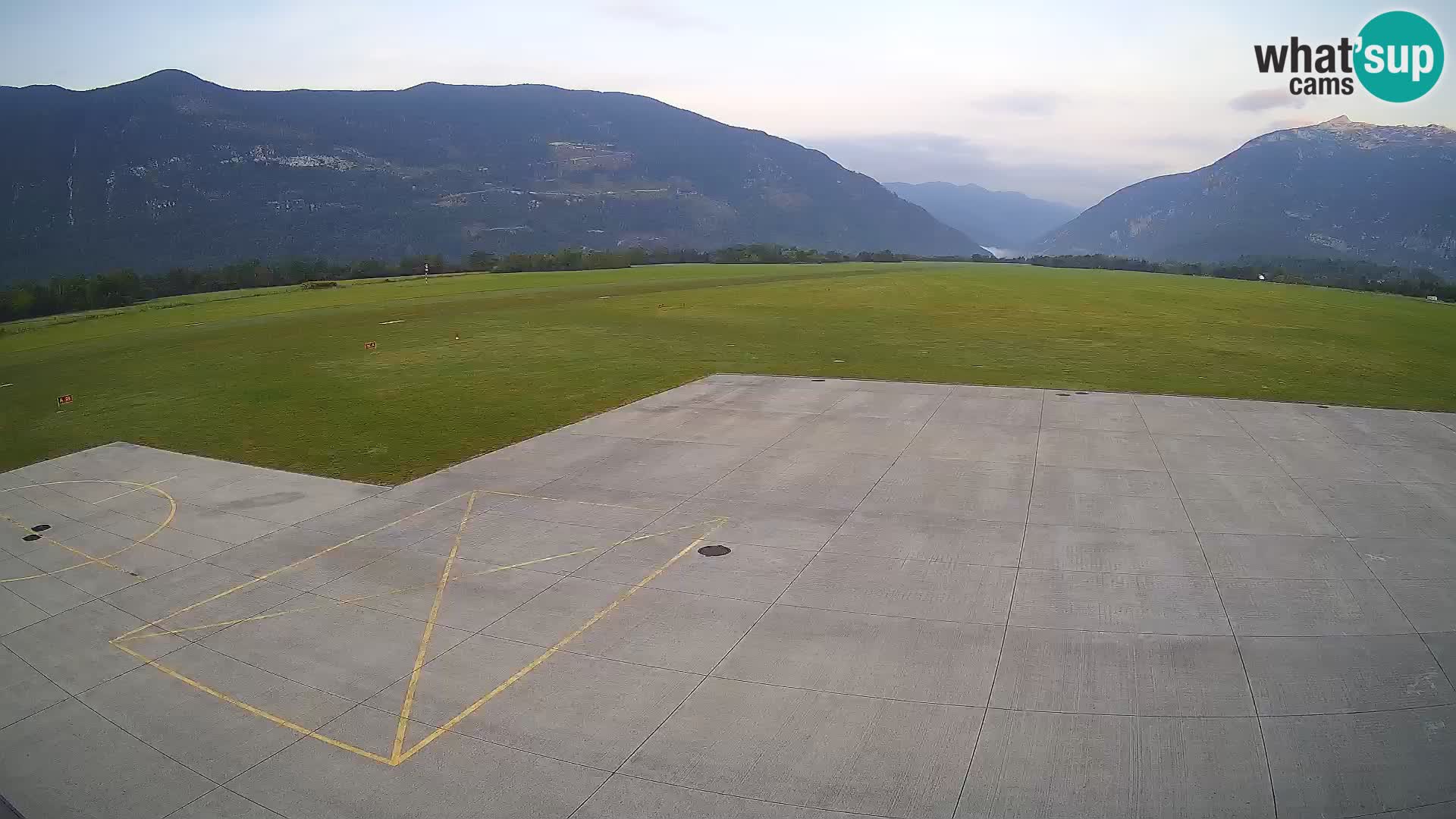 Webcam des Flughafens Bovec – Skydive Bovec