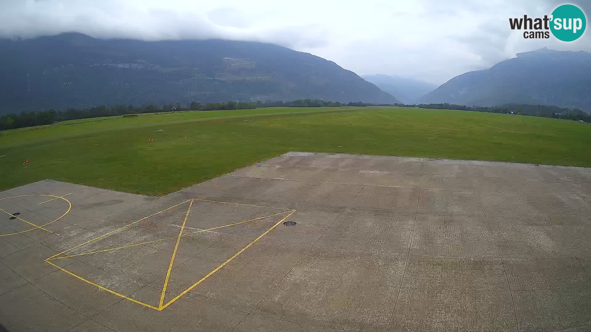 Web kamera zračne luke Bovec – Skydive Bovec