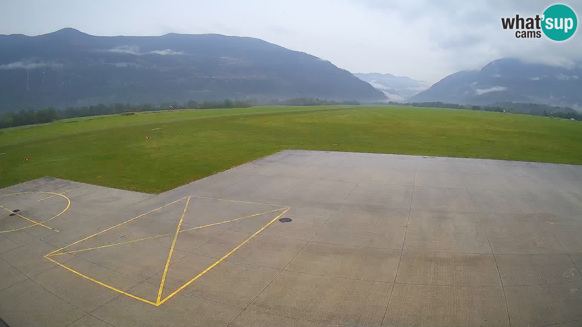 Web kamera zračne luke Bovec – Skydive Bovec
